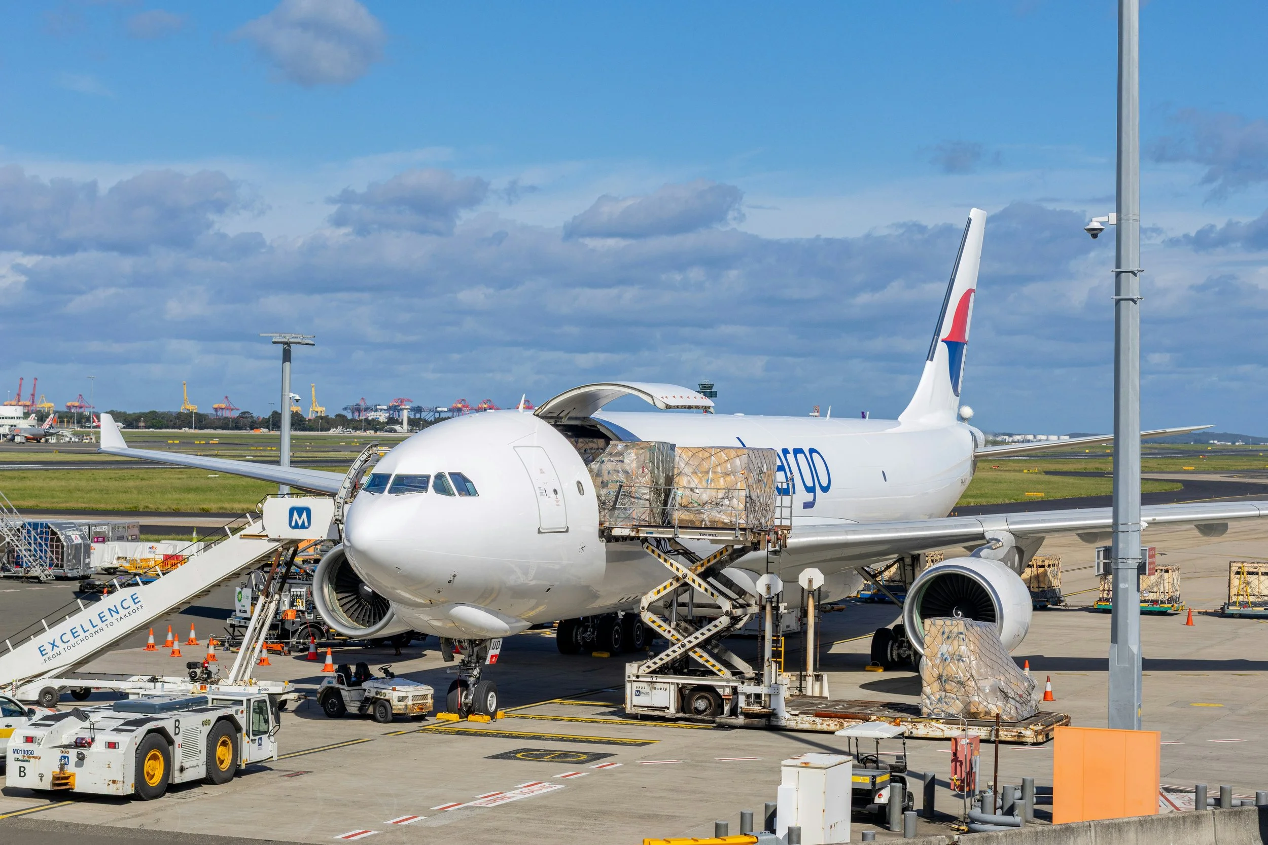 PLANE 2.jpg