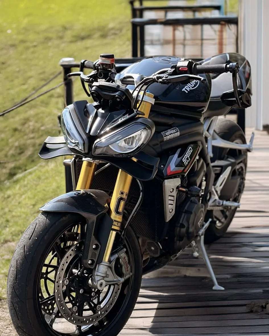 b4cf36ed-21b5-4c55-a13d-1d462886814c copy.jpg