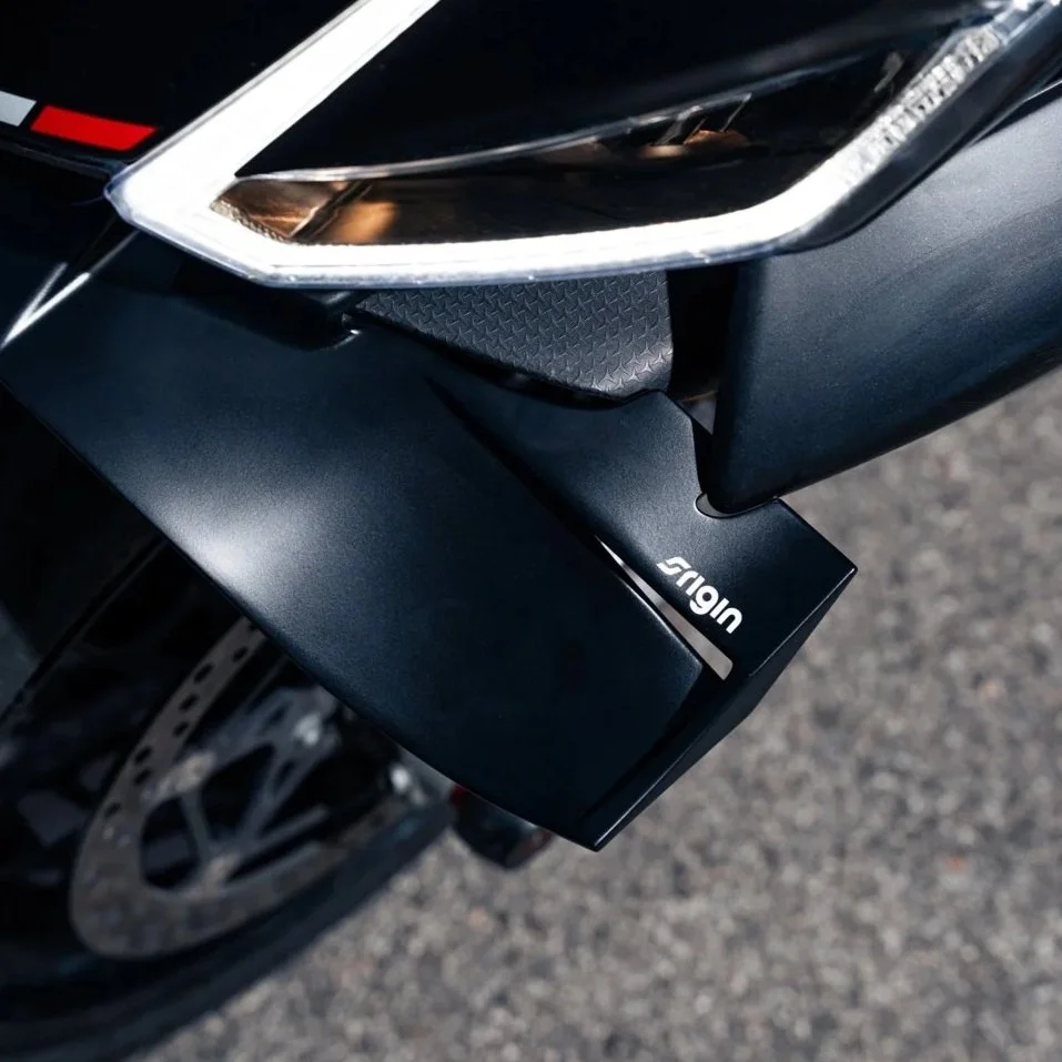 prodotto ala frontale moto verniciato