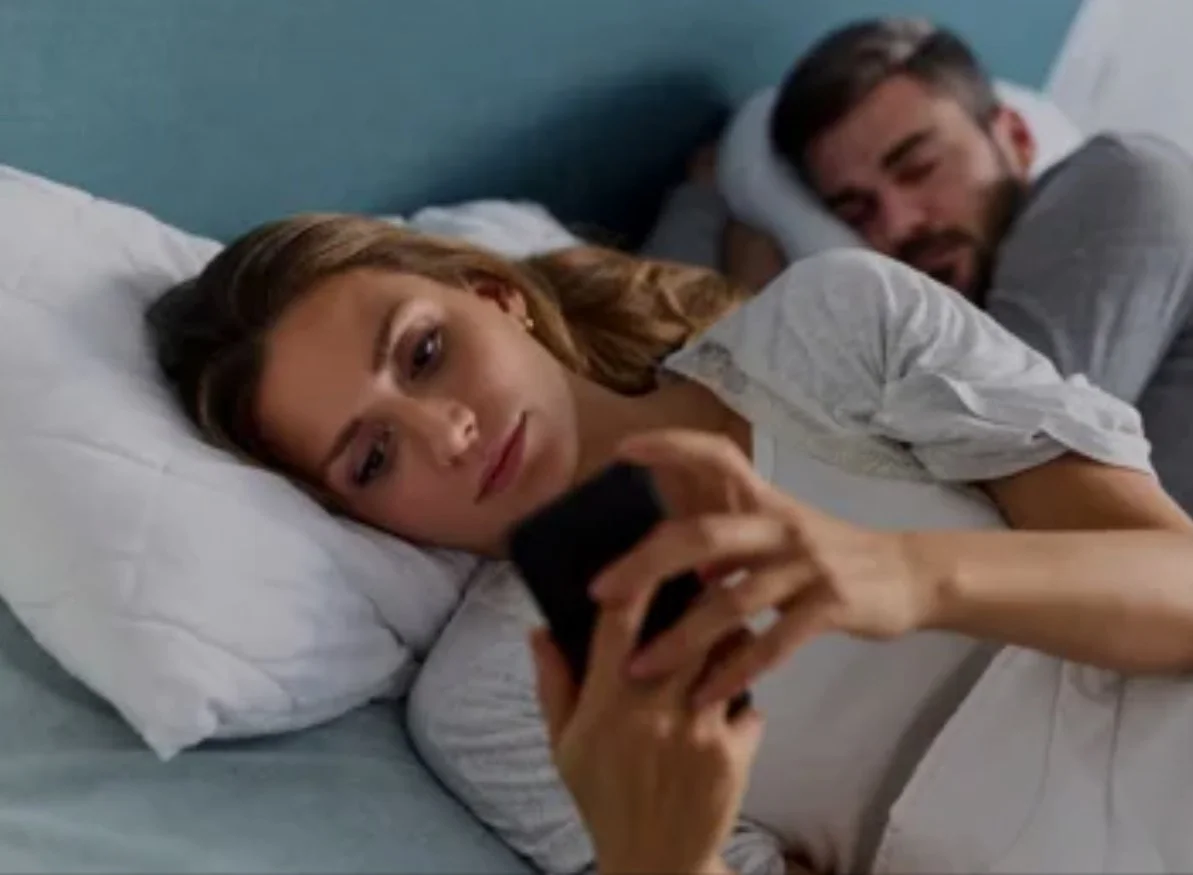Infidélité dans le couple : comprendre, surmonter et reconstruire.