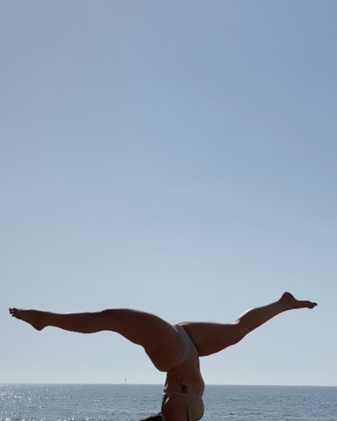 HEADSTAND - Équilibre sur la tête