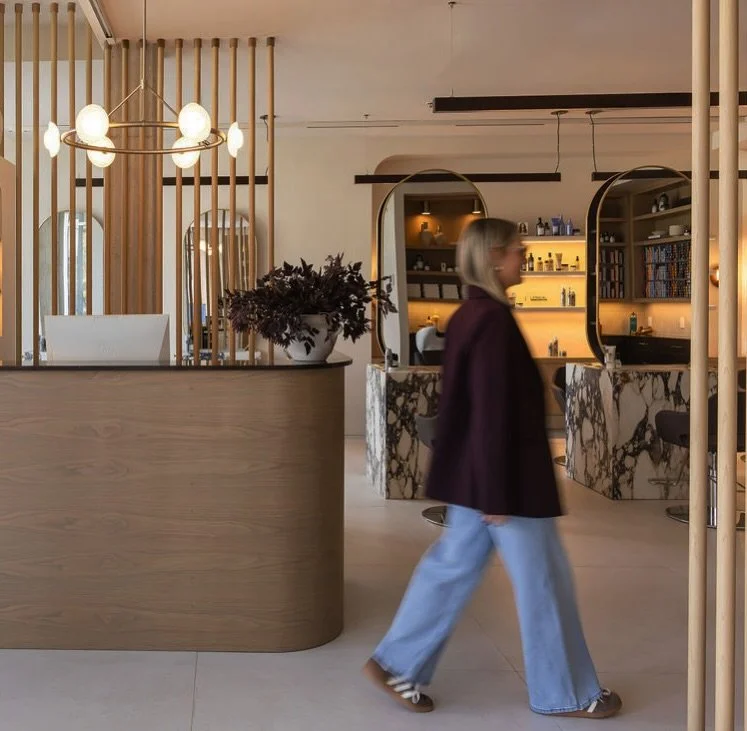 We just received our galleries for our recent photoshoots @xcentrichair and @pureandsimplekw and we can&rsquo;t wait to share all the gorg images by the lovely @laurenweiler.photo! 

Keep checking back as we post in the coming days! 

Thank you to al