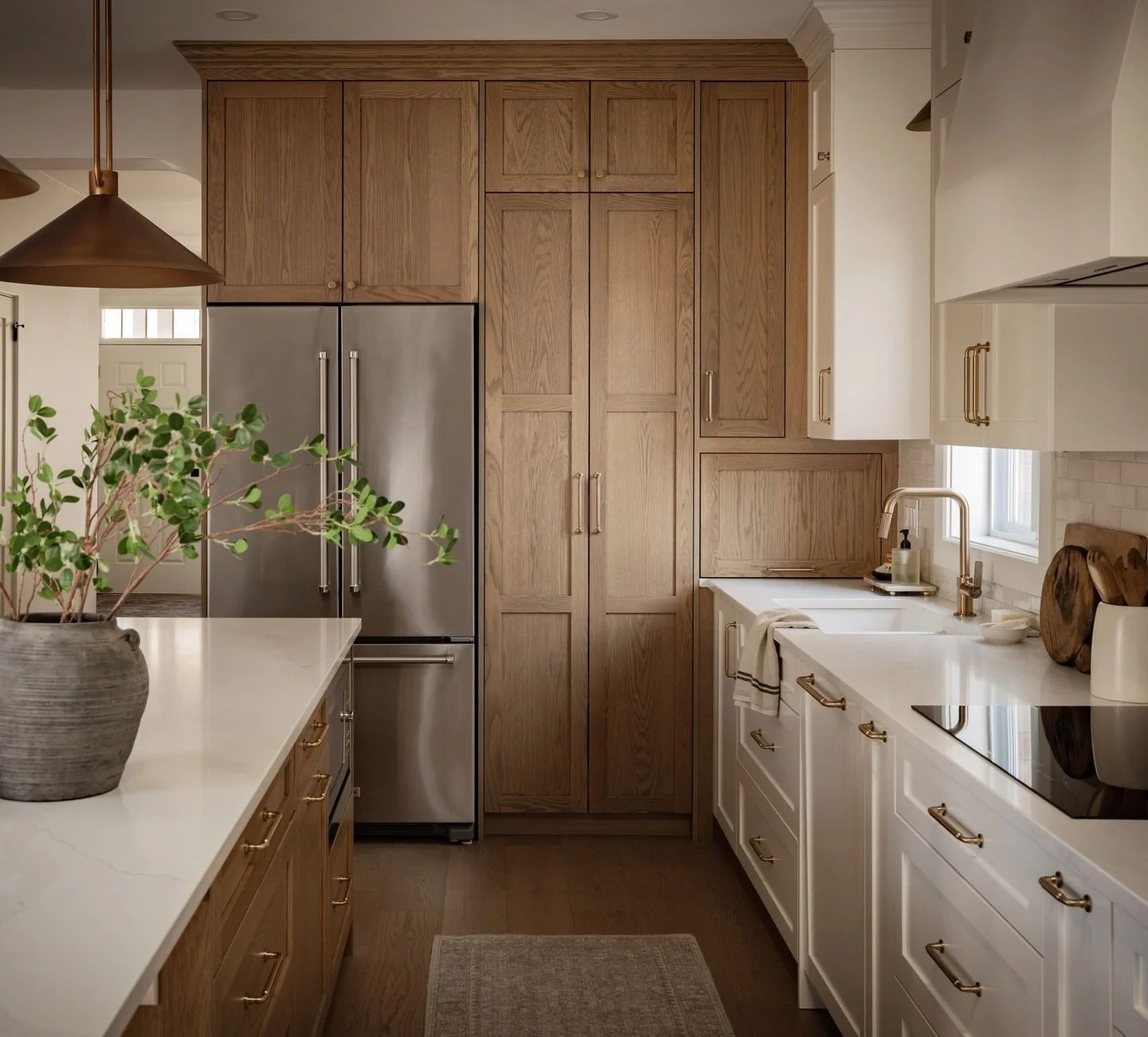 Swipe through to see what happens when warmth, function, and timeless detailing all decide to play nicely together. ✨

A space like this doesn&rsquo;t happen by accident. It&rsquo;s a hundred intentional decisions layered with purpose - the right woo