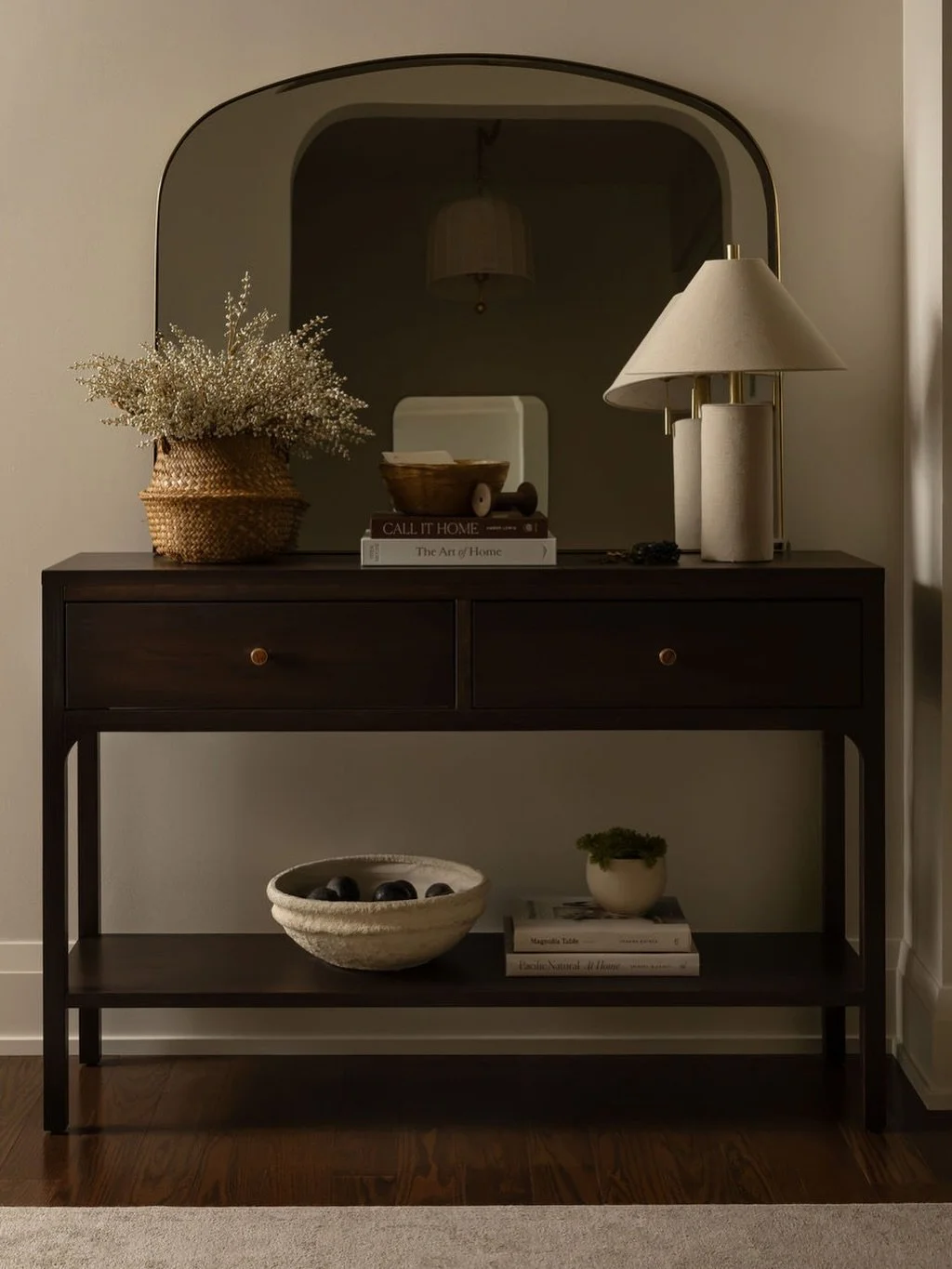 Most condos aren&rsquo;t designed for how people actually live in them. Picture walking in your own front door straight into an open office. No defined entry. No purposeful storage.

No coat storage. Nowhere for keys. Nothing that told you you&rsquo;