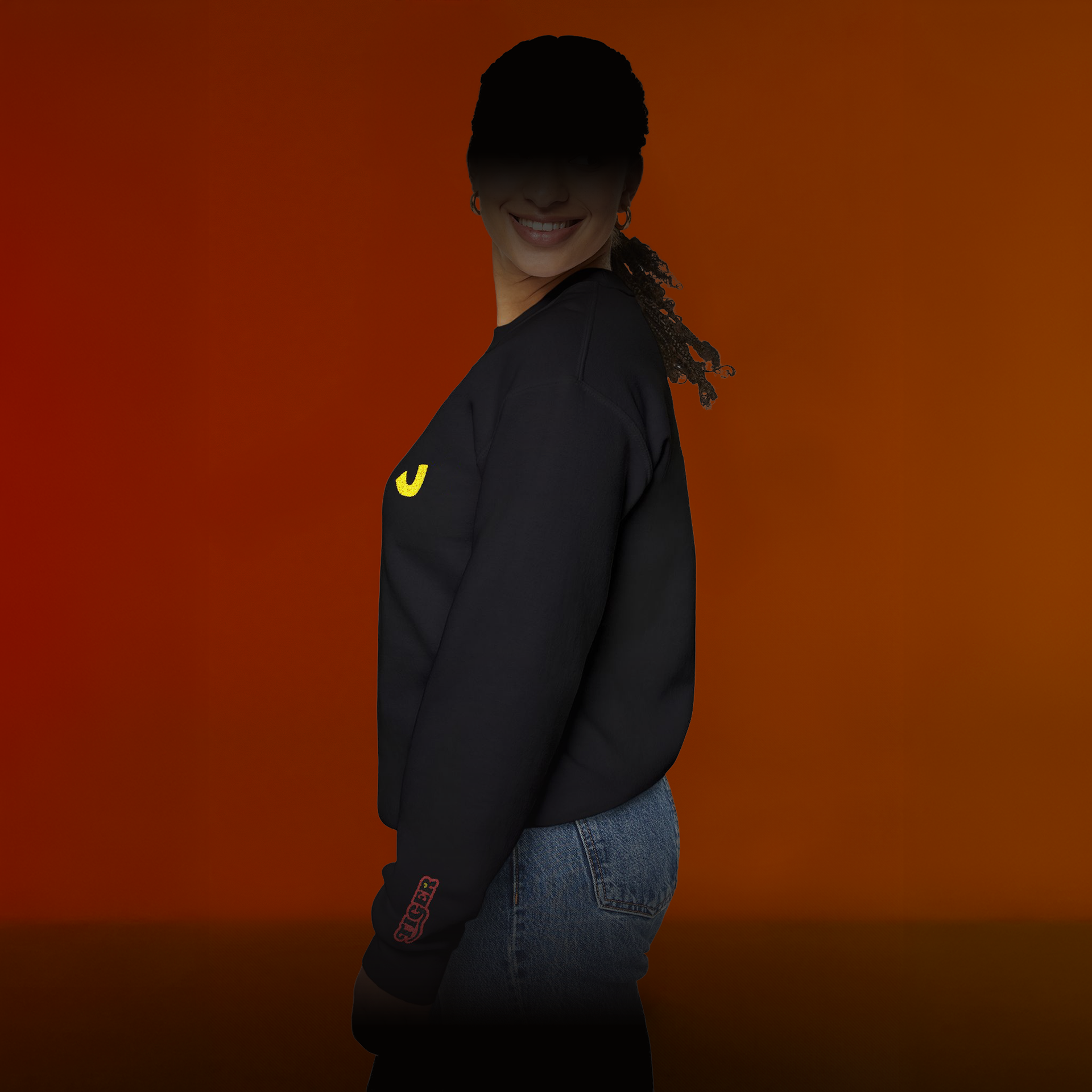 Tiger_Eyes_sweatshirt_5.png