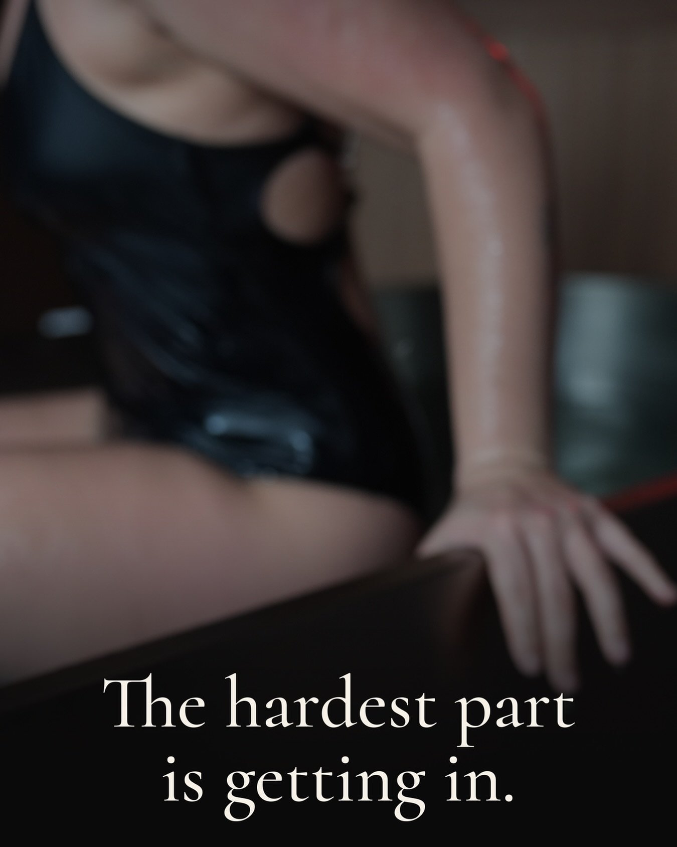 The first few seconds feel like a personal insult. The next feel like a reset button. Nobody eases into a cold plunge gracefully; you just get in. 

homerhothouse.com 

#homerhothouse #homeralaska #coldplunge #contrasttherapy #sauna