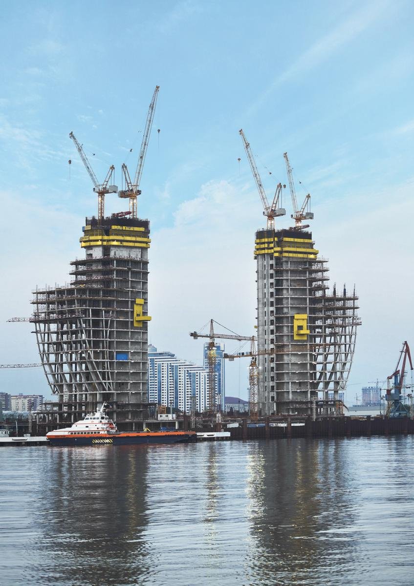 Seismic design of landmark development complex