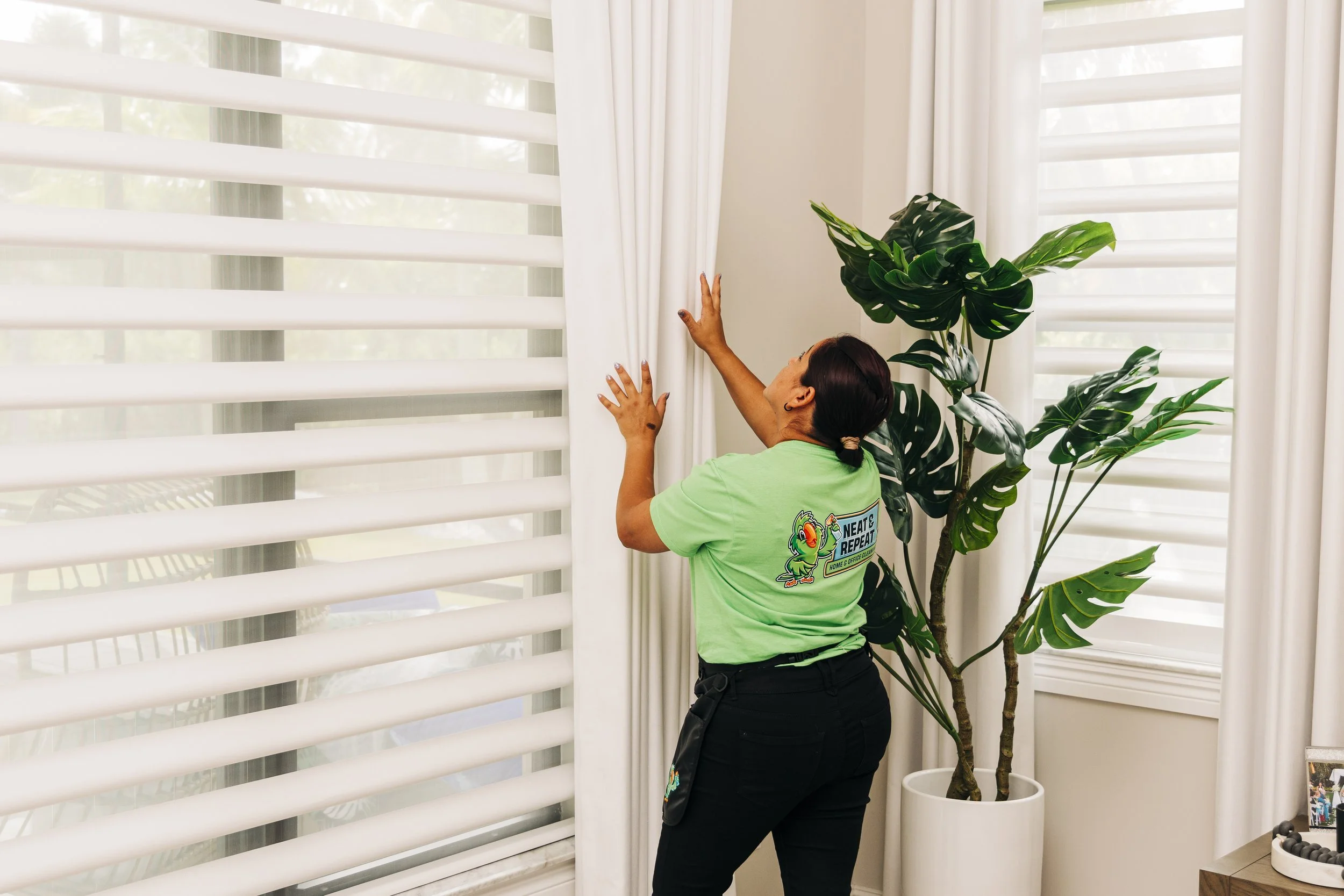 The Fine Print of Recurring House Cleaning in Stuart: Arrival Windows, Access, Cancellations, and Guarantees
