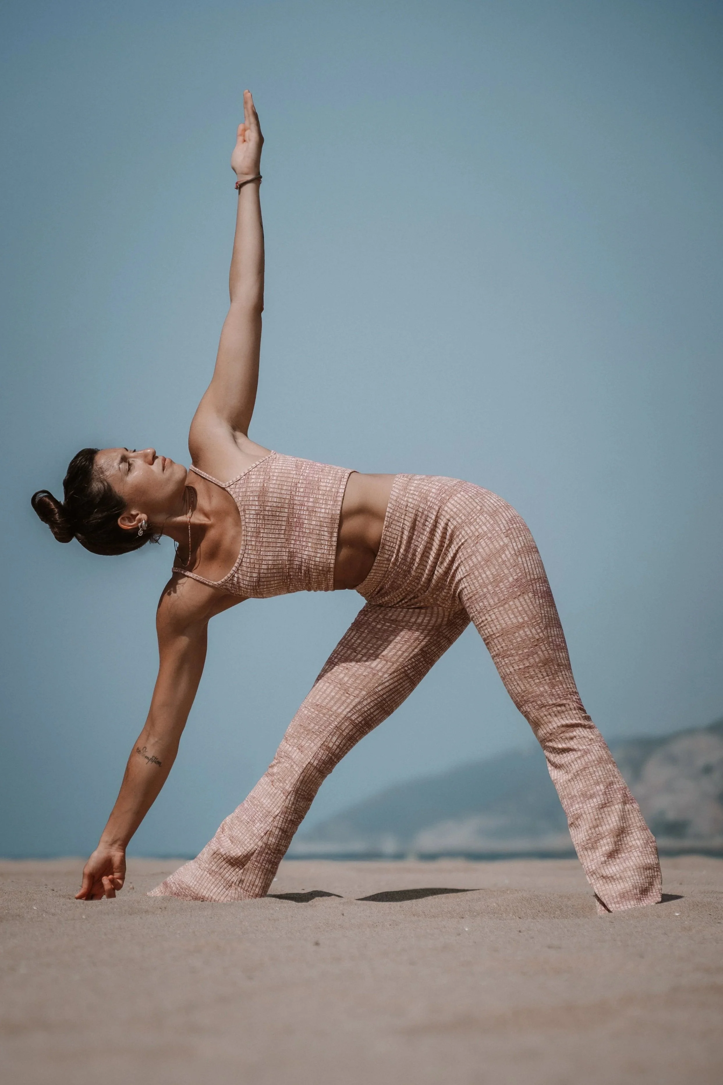 Anto+Yoga+4+%282%29.jpg