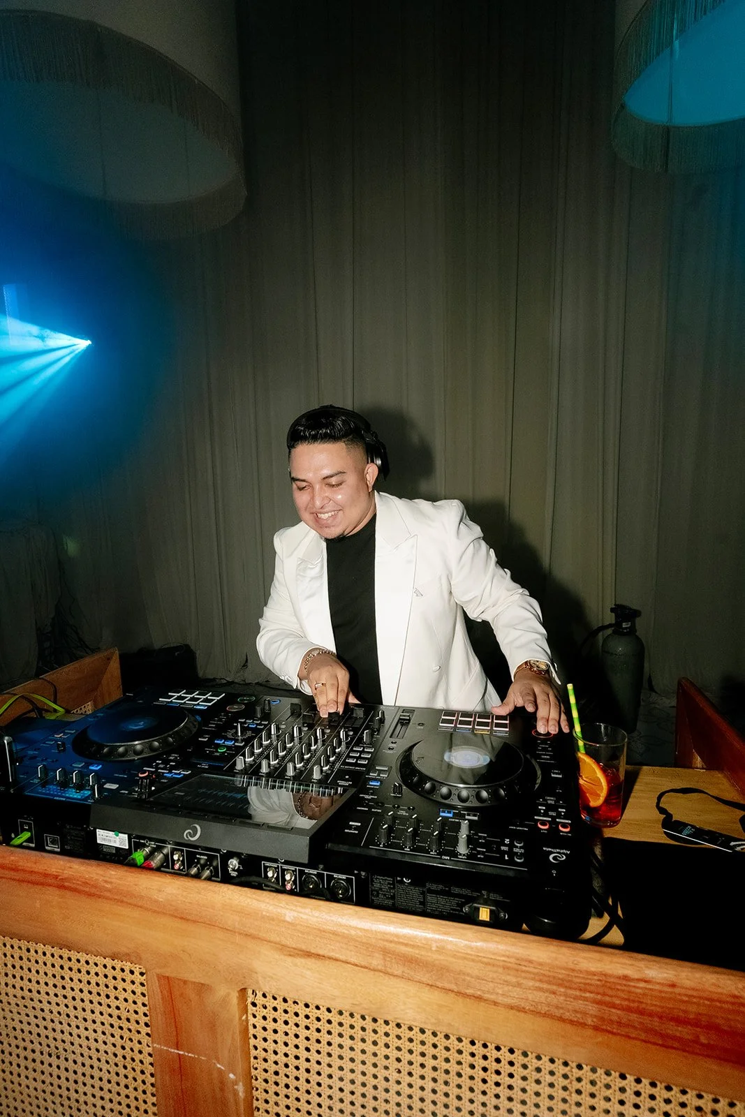 A&R_2245.jpg