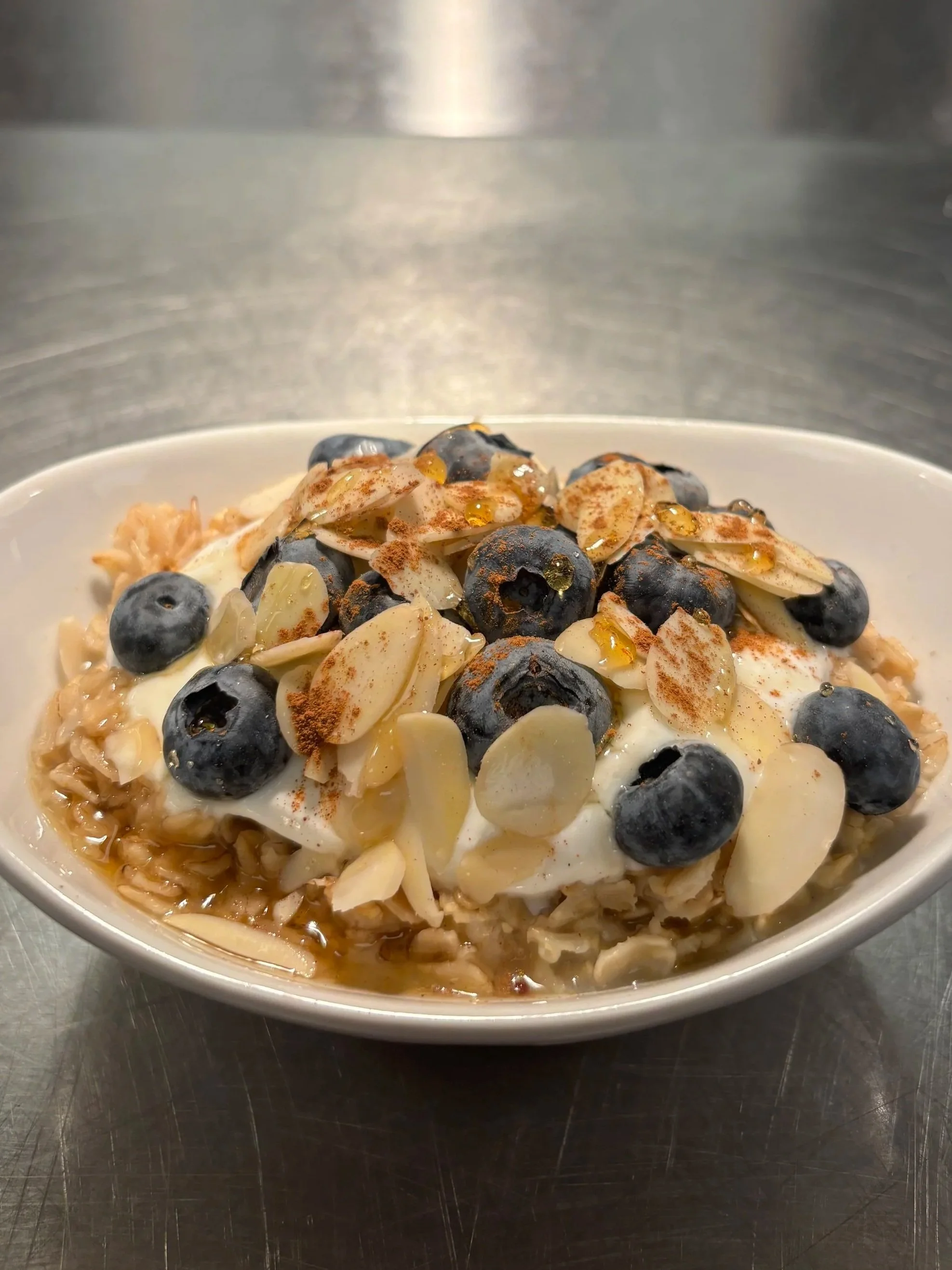 OVERNIGHT OATS - BLUEBERRY ALMOND