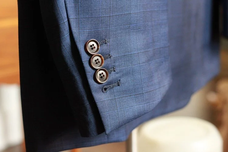 brown-buttons.jpeg