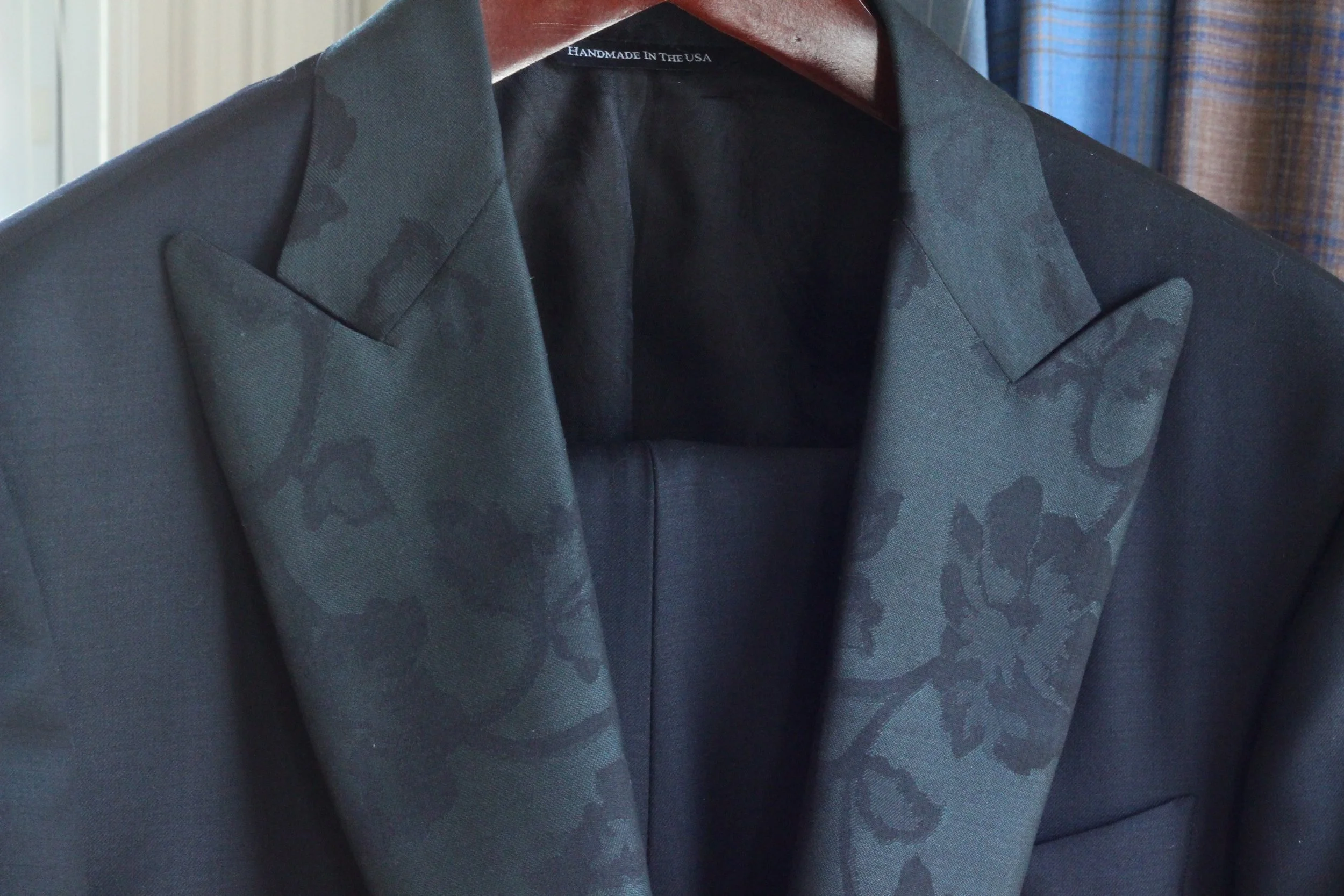 Black Tie: What It Means, What to Wear, and Why It Still Matters