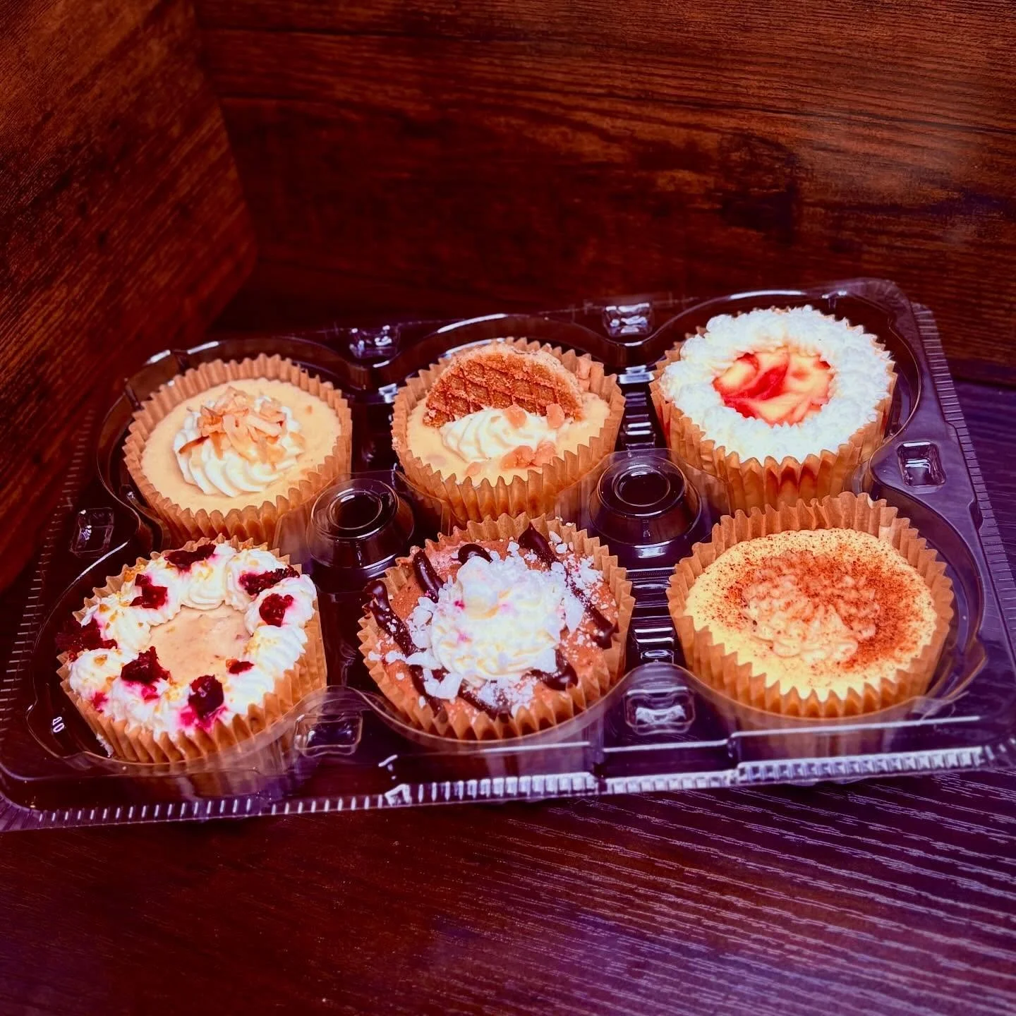 Santa Claus is coming to town! 
*screams* &ldquo;SAAAAAANTAAAAAAA!!! I know him!!! I know him!!!&rdquo; 

Only 4 more days until Santa&rsquo;s sleigh ride around the world to deliver treats to all the good children&hellip; but what about the adults?!