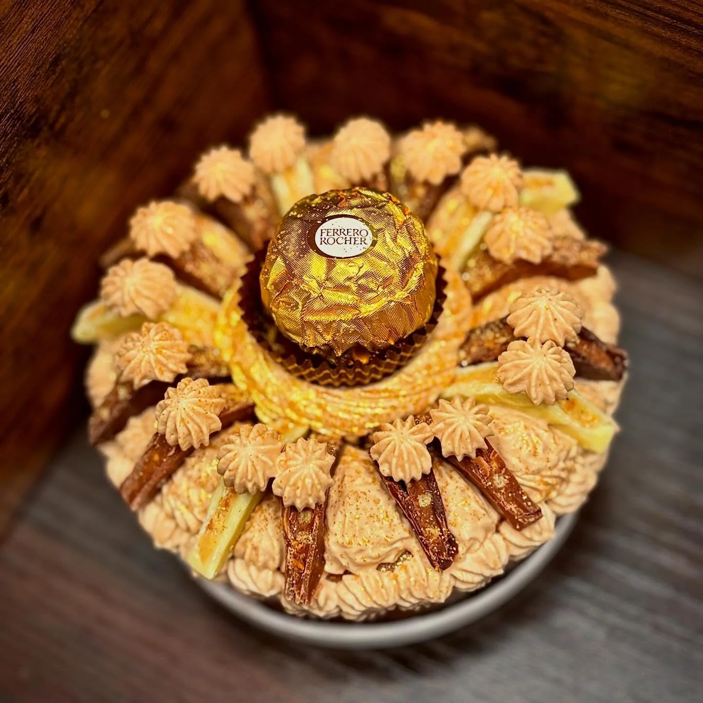 ✨ 🥂 RING IN THE NEW YEAR WITH DECADENCE! 🥂 ✨

Sugar, spice, and everything&hellip; Nutella! 🍫🌰
Don&rsquo;t let your midnight toast be the only highlight of your New Year&rsquo;s Eve. Our exclusive Nutella &amp; Ferrero Rocher Cheesecake is here t