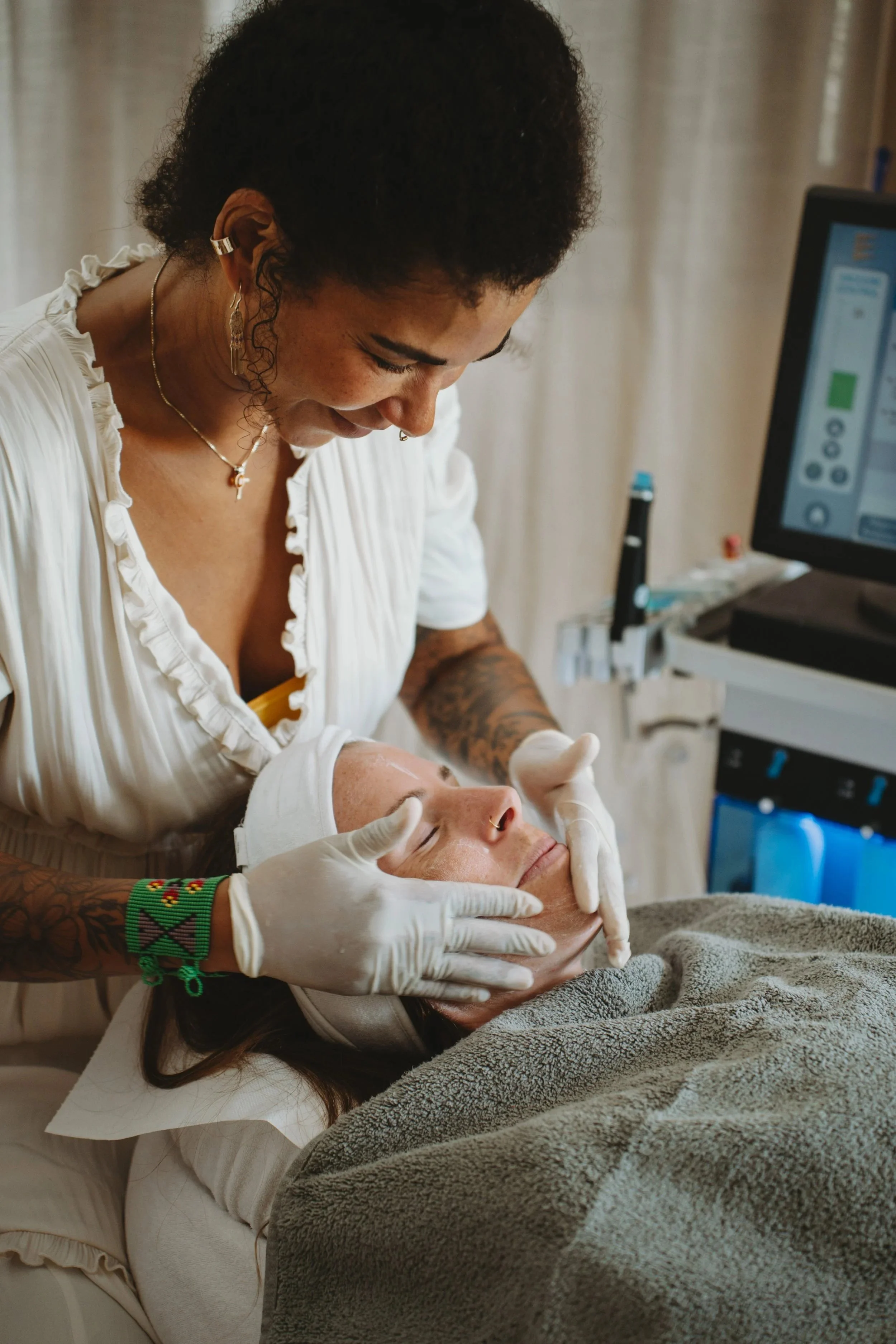 HydraFacial TM skin rejuvenation treatment at Nosara Aesthetics