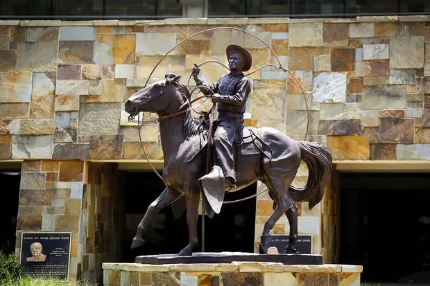 Name: Will Rogers "Oklahoma's Native Son
Description | This life and 1/4 Sculpture of Will Rogers on Teddy was dedicated at Will Rogers World Airport in OKC on May 5, 2005.