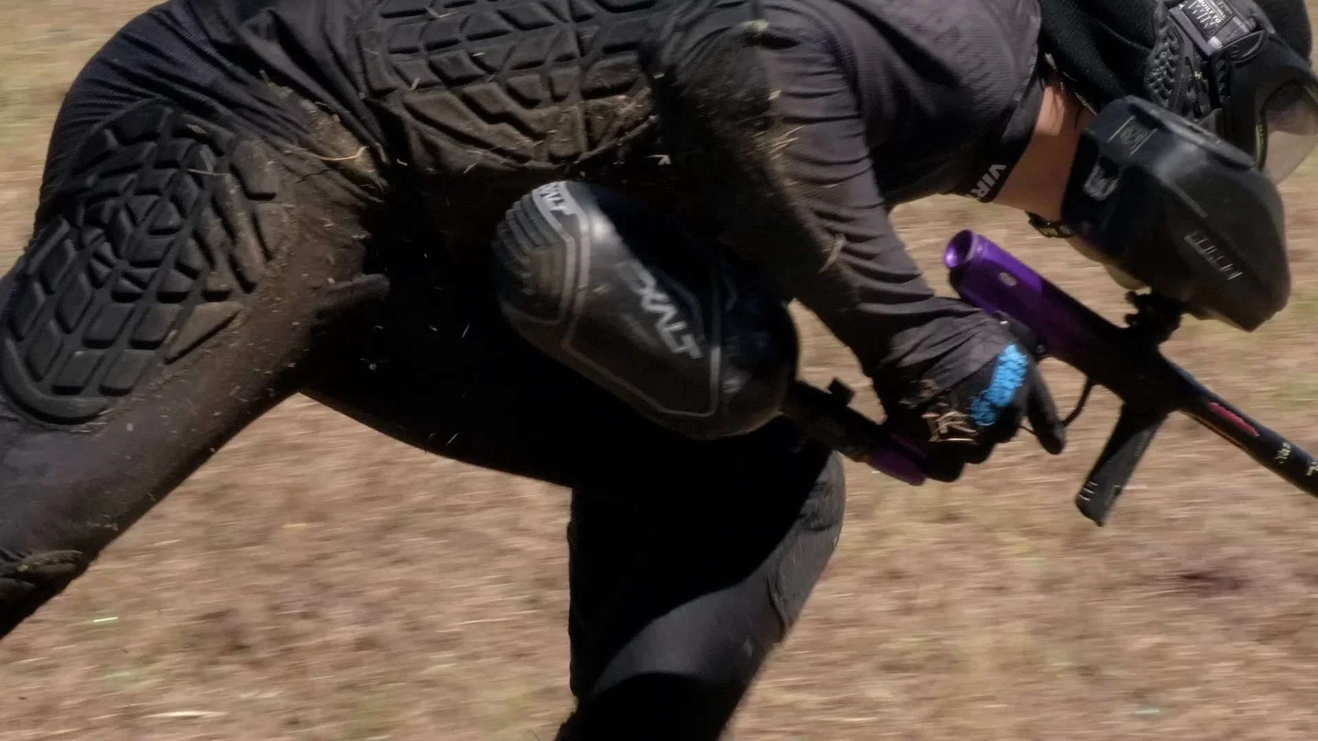 COMPRESSION PADS FULL v2.00_00_24_00.Still020.jpg