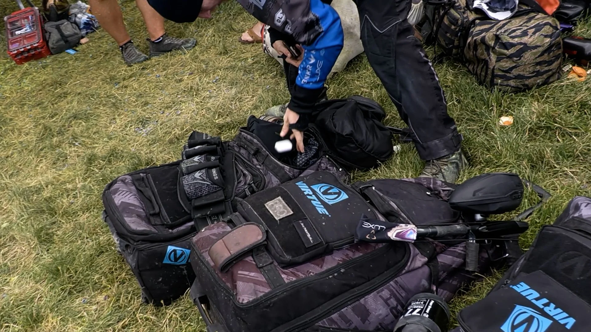 Virtue Highroller V4 Gear Bag.00_00_12_12.Still007.jpg