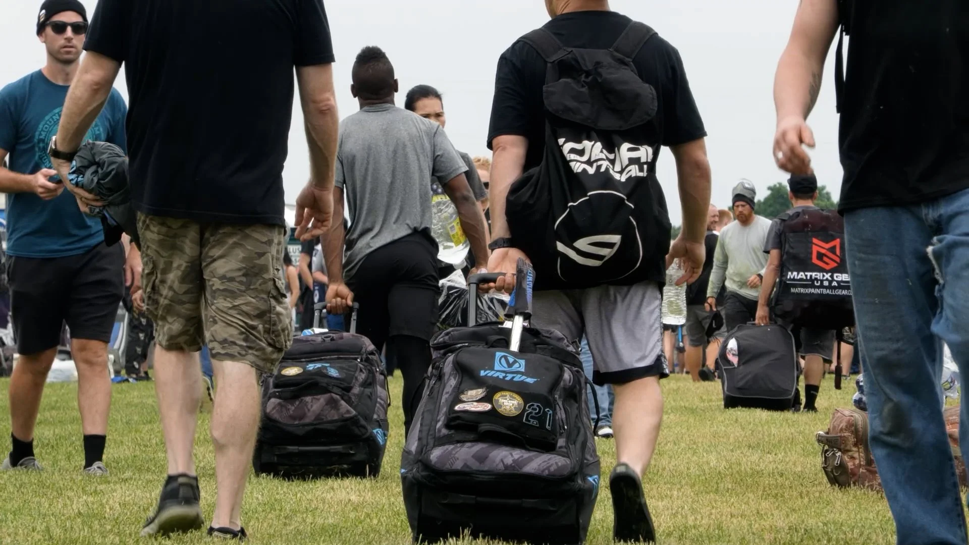 Virtue Highroller V4 Gear Bag.00_01_44_11.Still031.jpg