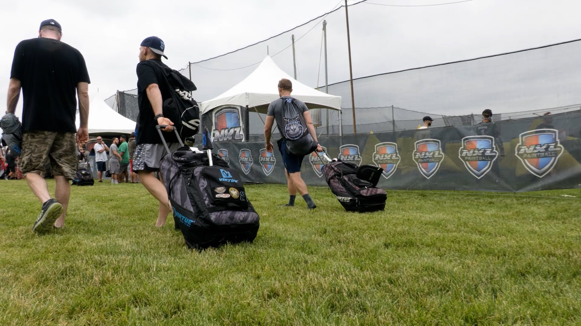 Virtue Highroller V4 Gear Bag.00_00_44_09.Still016.jpg