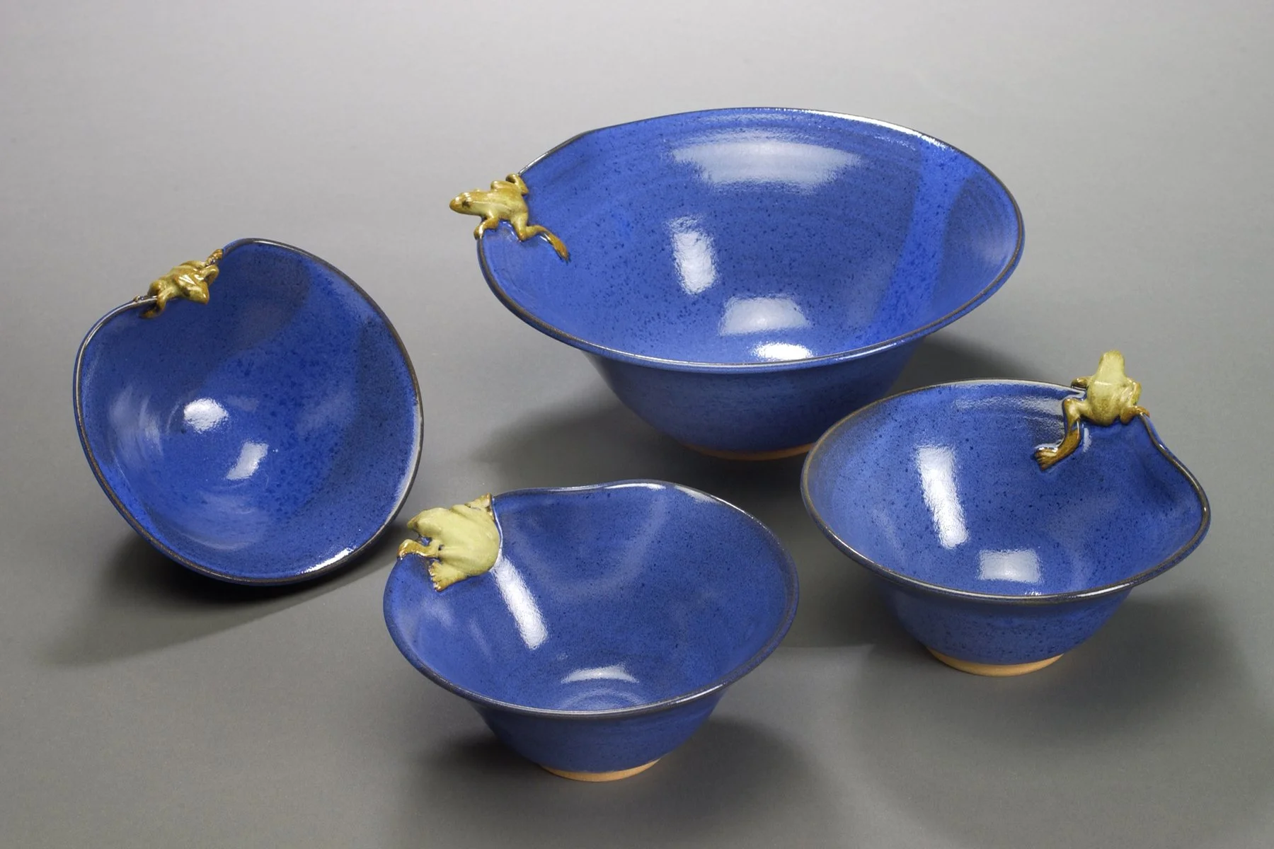 Small Frog Bowls