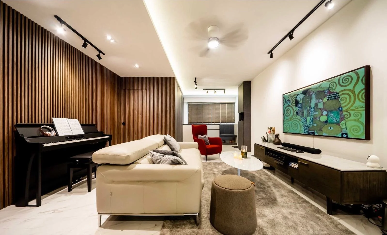 HDB RESALE - LIVING ROOM