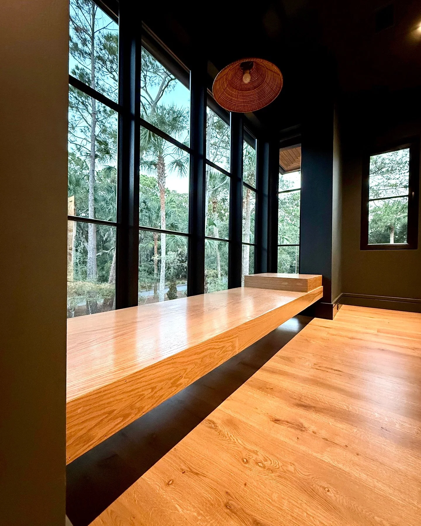 Another custom project complete! A floating bench that adds warmth, function, and a sleek modern touch to the room.

#charlestonhomes #charlestonbuilder #carpentry
