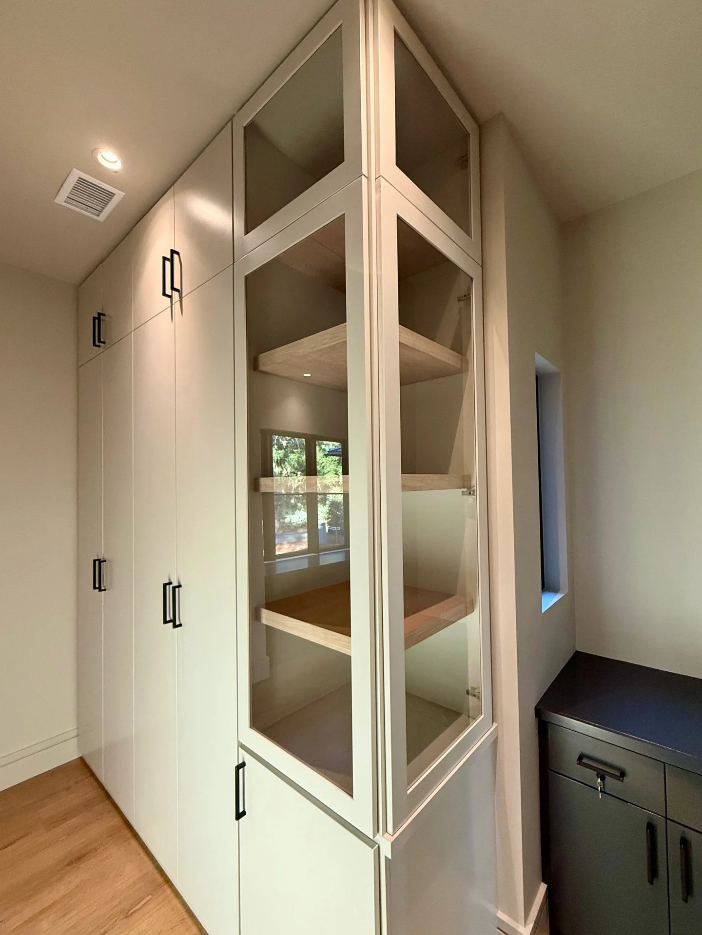 This is your sign to get a classy, timeless built-in!