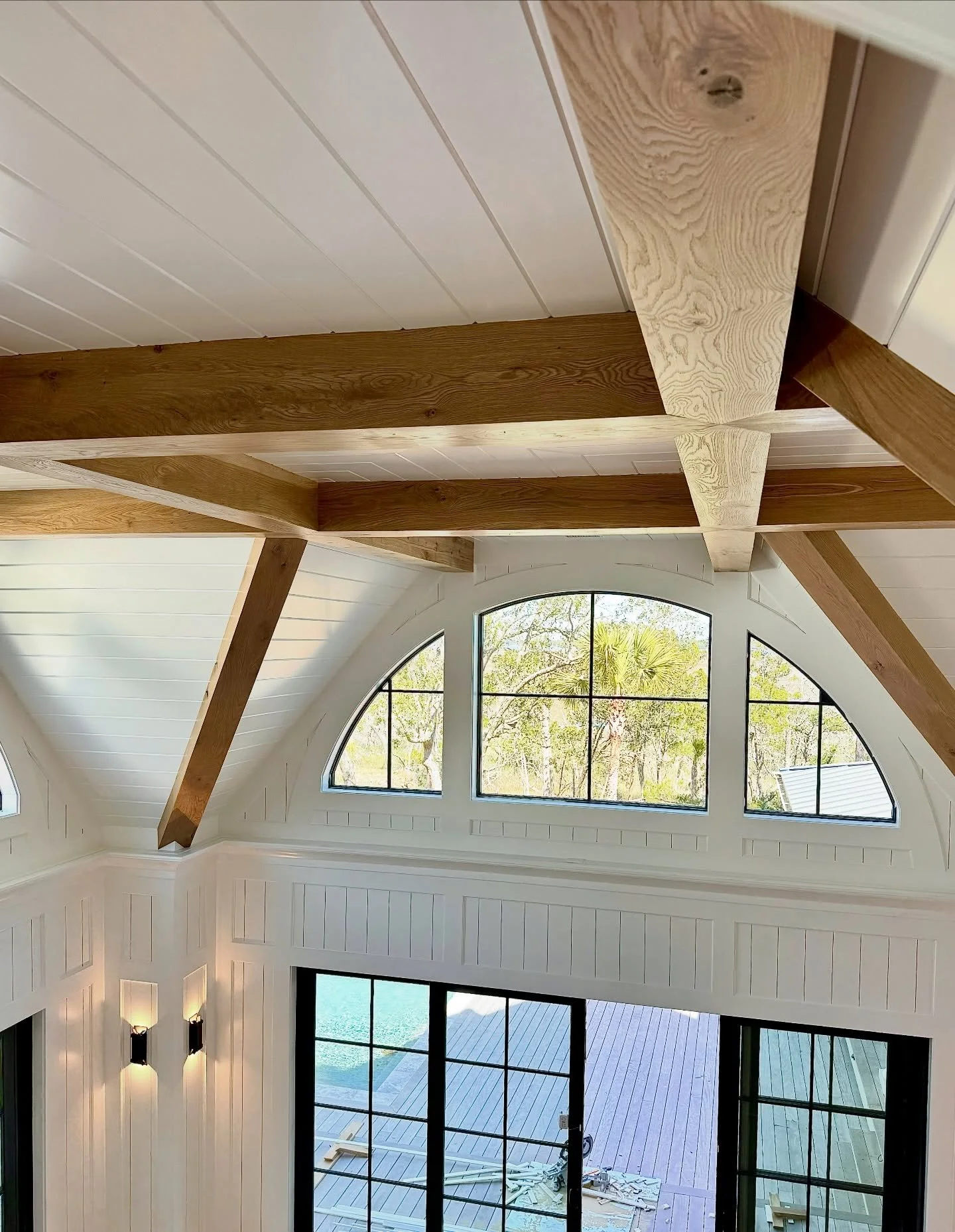 The warmth that wooden beams give 🤌🏼