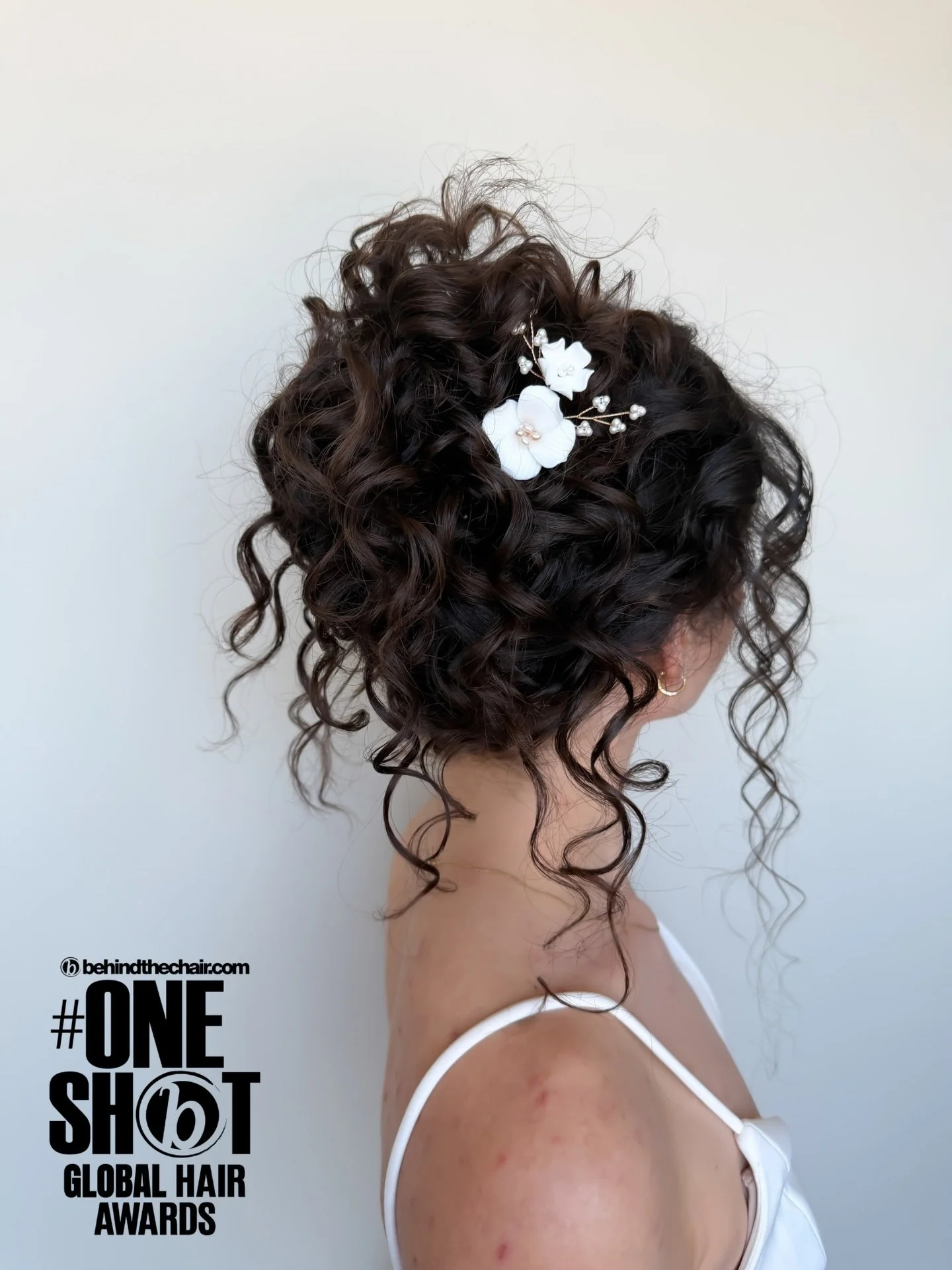 @oneshothairawards entry 2/3 ✅

Taken during the first content day in my new studio! 

#btconeshot2026_specialeventstyling 
#oneshothairawards 
#behindthechair