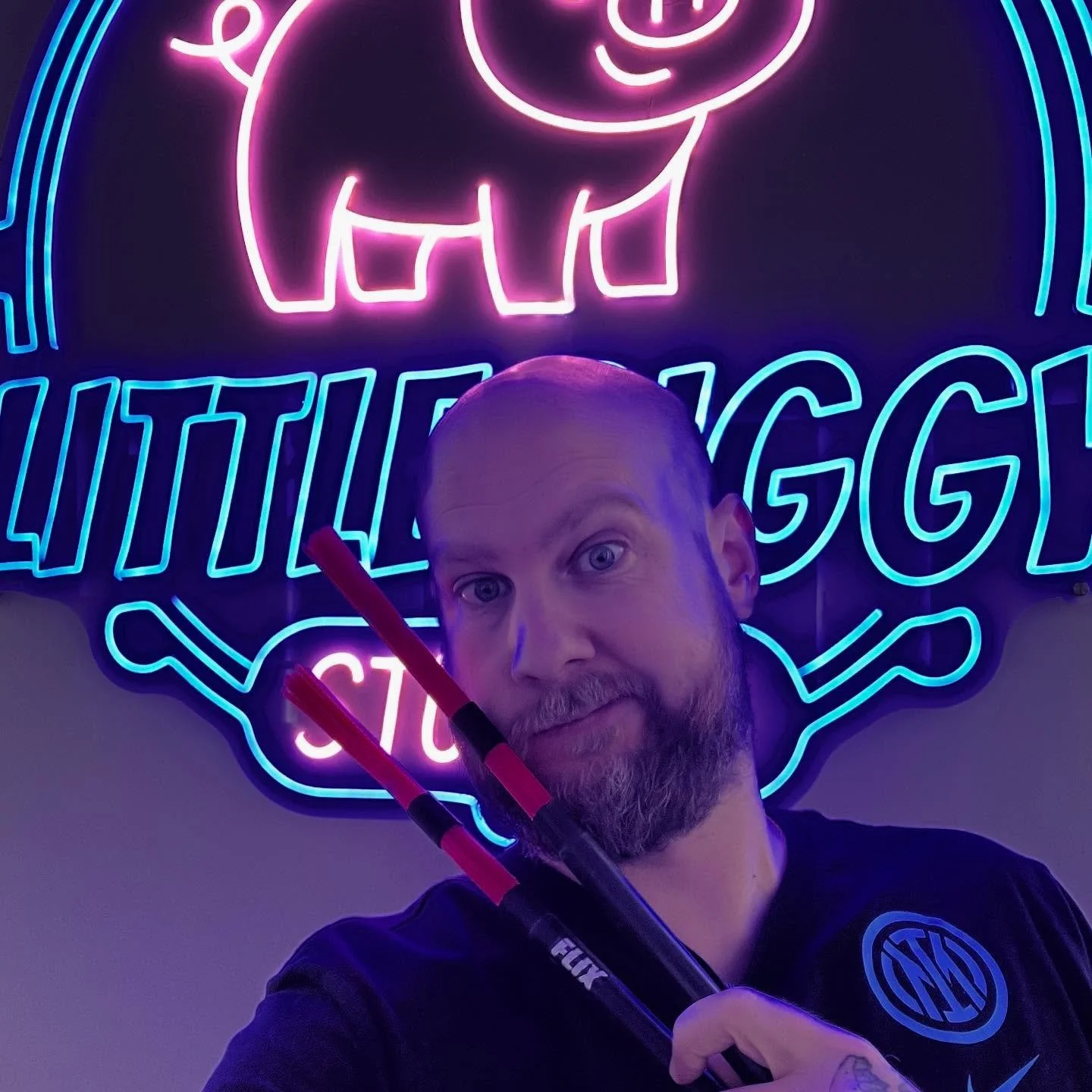 Another good week in &lsquo;The Pig&rsquo; including laying down some drums for the awesome @kat.meredith (go watch @bbctheoneshow from 21/10 to find out more about them). 

@neilthomaselliott on engineering / producer duty. 

A rare appearance for t