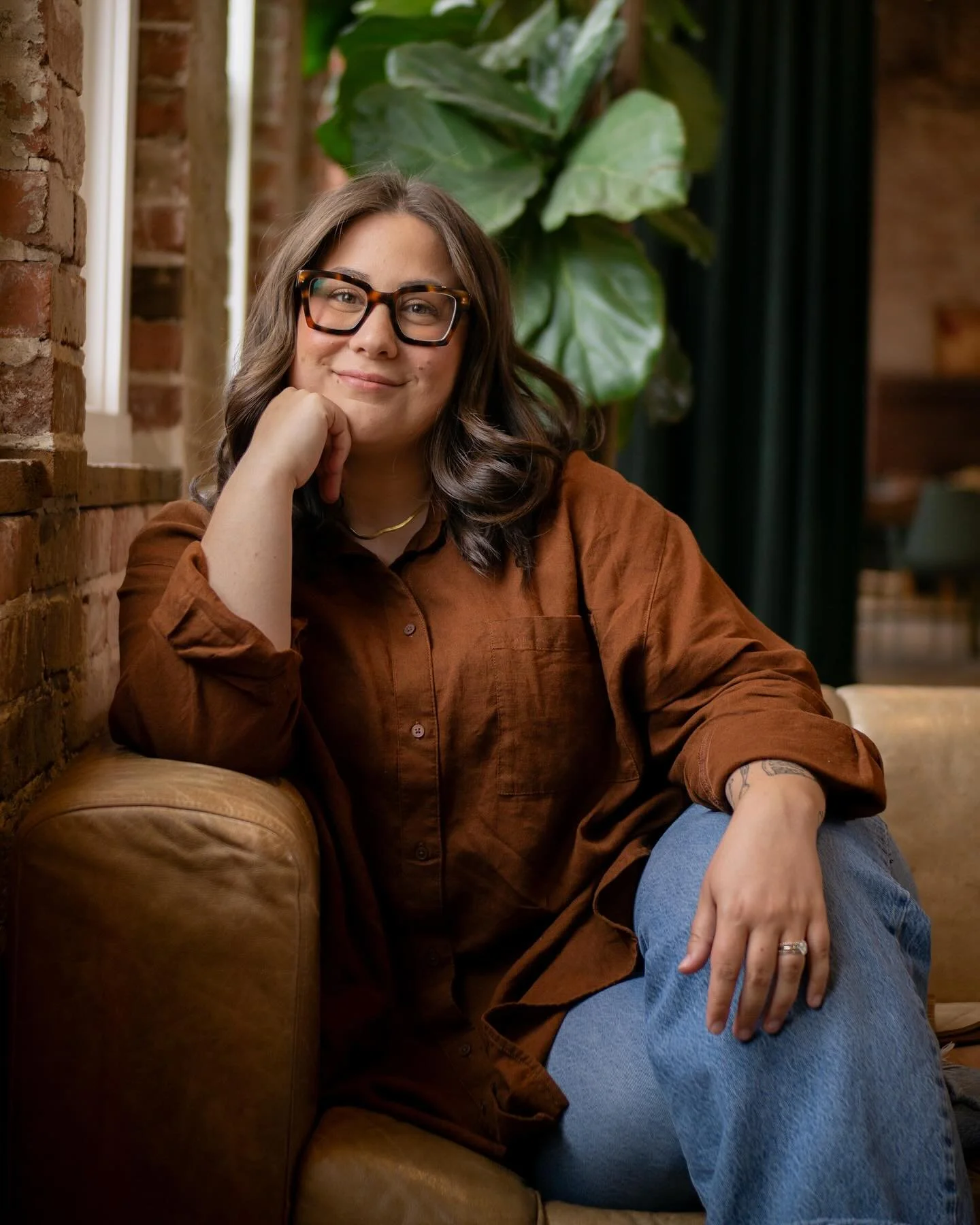 Hi, I&rsquo;m Caroline! The face behind Willow House Therapy🤍

I&rsquo;m a licensed therapist who supports adults and couples across WA who feel overwhelmed, burnt out, and disconnected, even when life may look &ldquo;fine&rdquo; on the outside. Tog