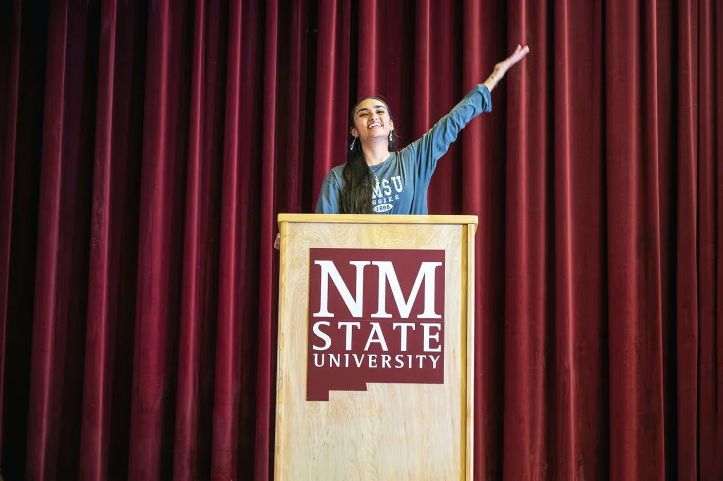 67ba461a521bc187f48f0834_NMSU_2301_STAGE_15-42_web-1.jpeg