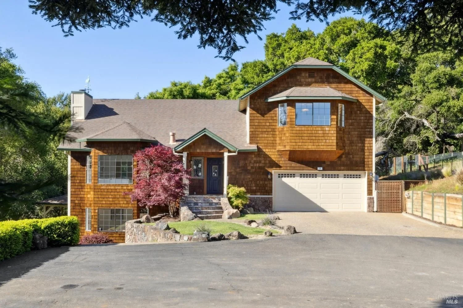 11 Amanda Ln, Novato, CA 94947