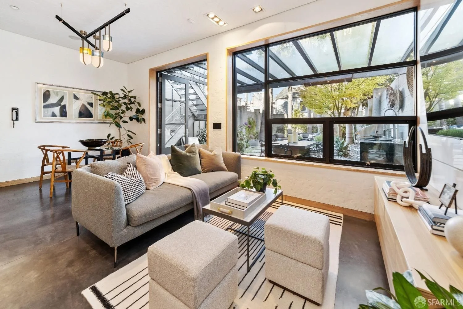 1438 Jackson St,   San Francisco, CA   94109