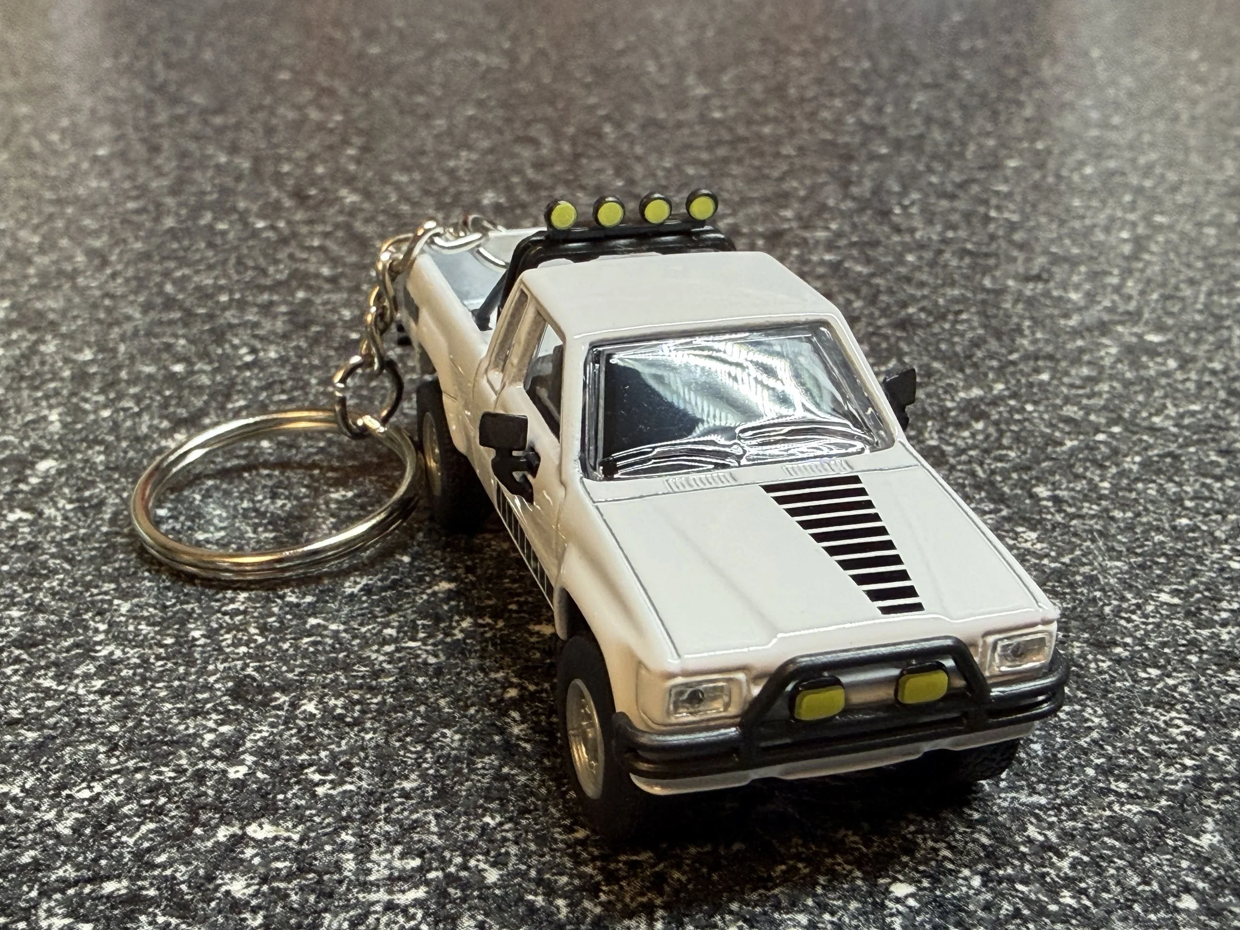 1985 Toyota SR5 Pickup Truck Keychain White Hot Wheels Matchbox