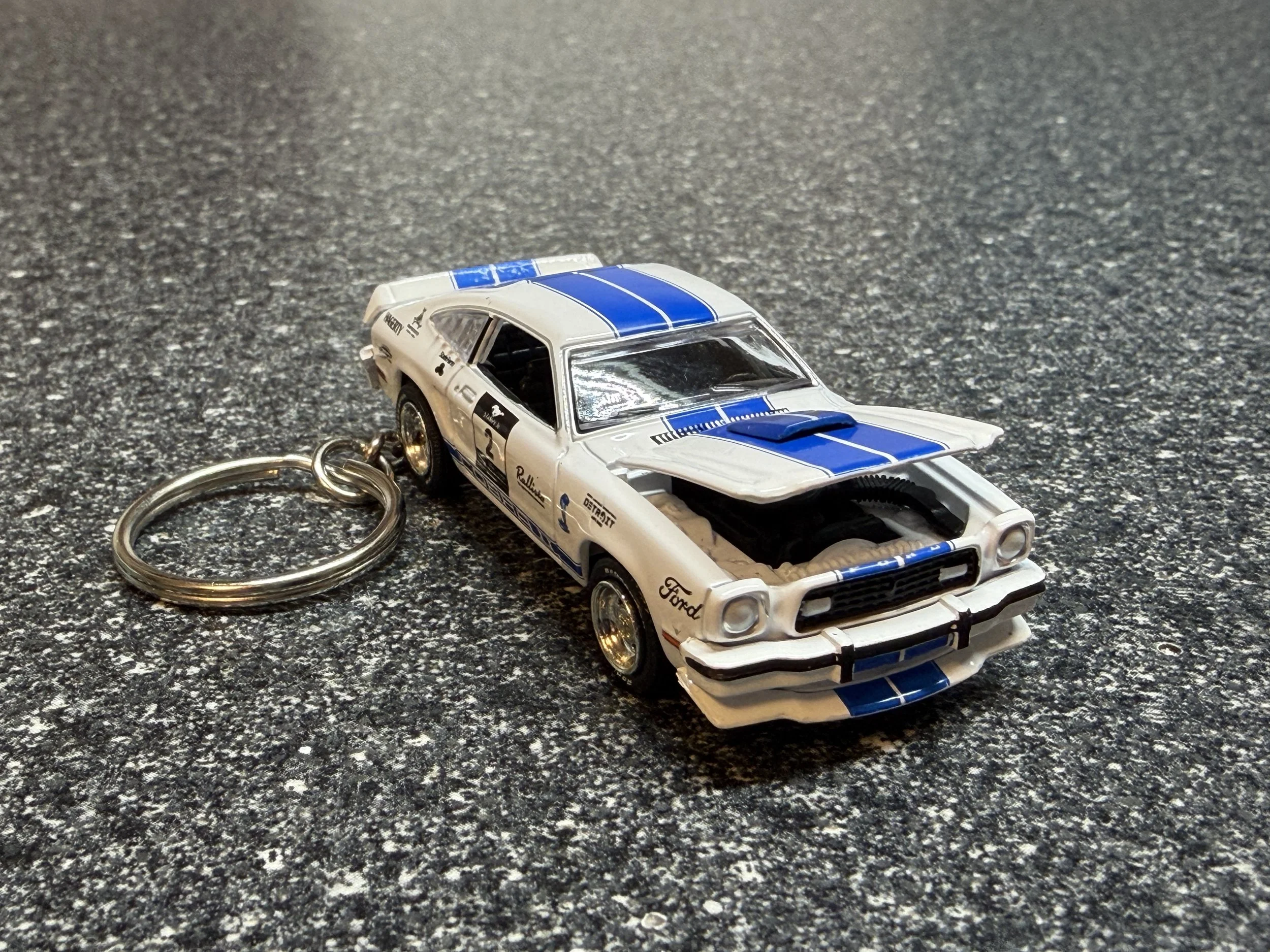 1976 Ford Mustang II Cobra Keychain White Hot Wheels Matchbox