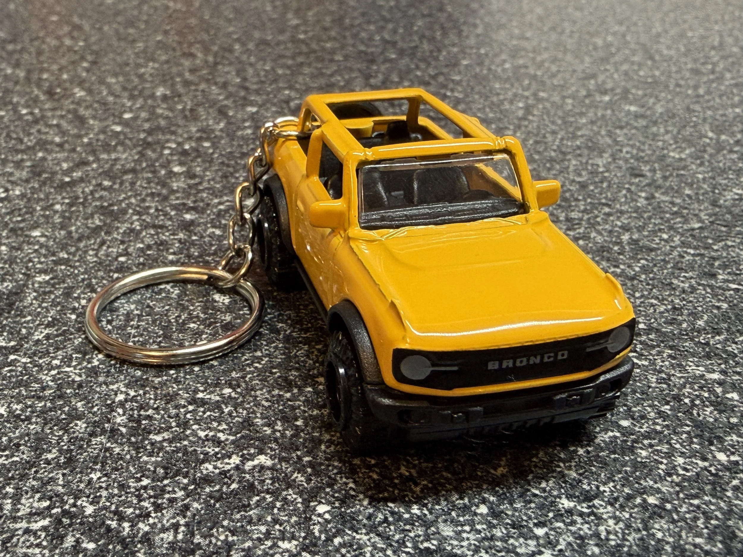 Bronco 2 Door Keychain Cyber Orange Matchbox Hot Wheels 2021+
