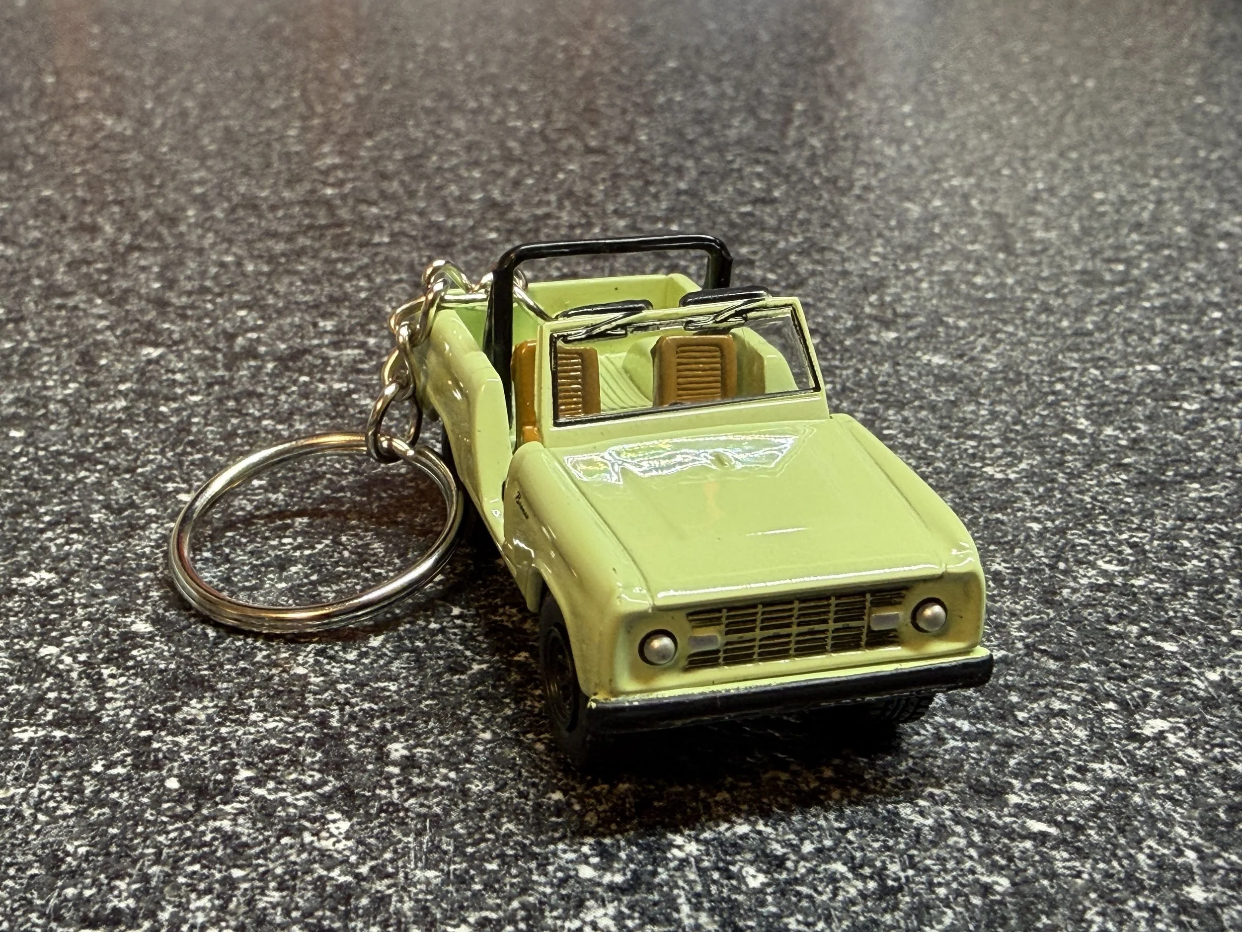 1966 Bronco 4x4 Keychain Mint Green Hot Wheels Matchbox