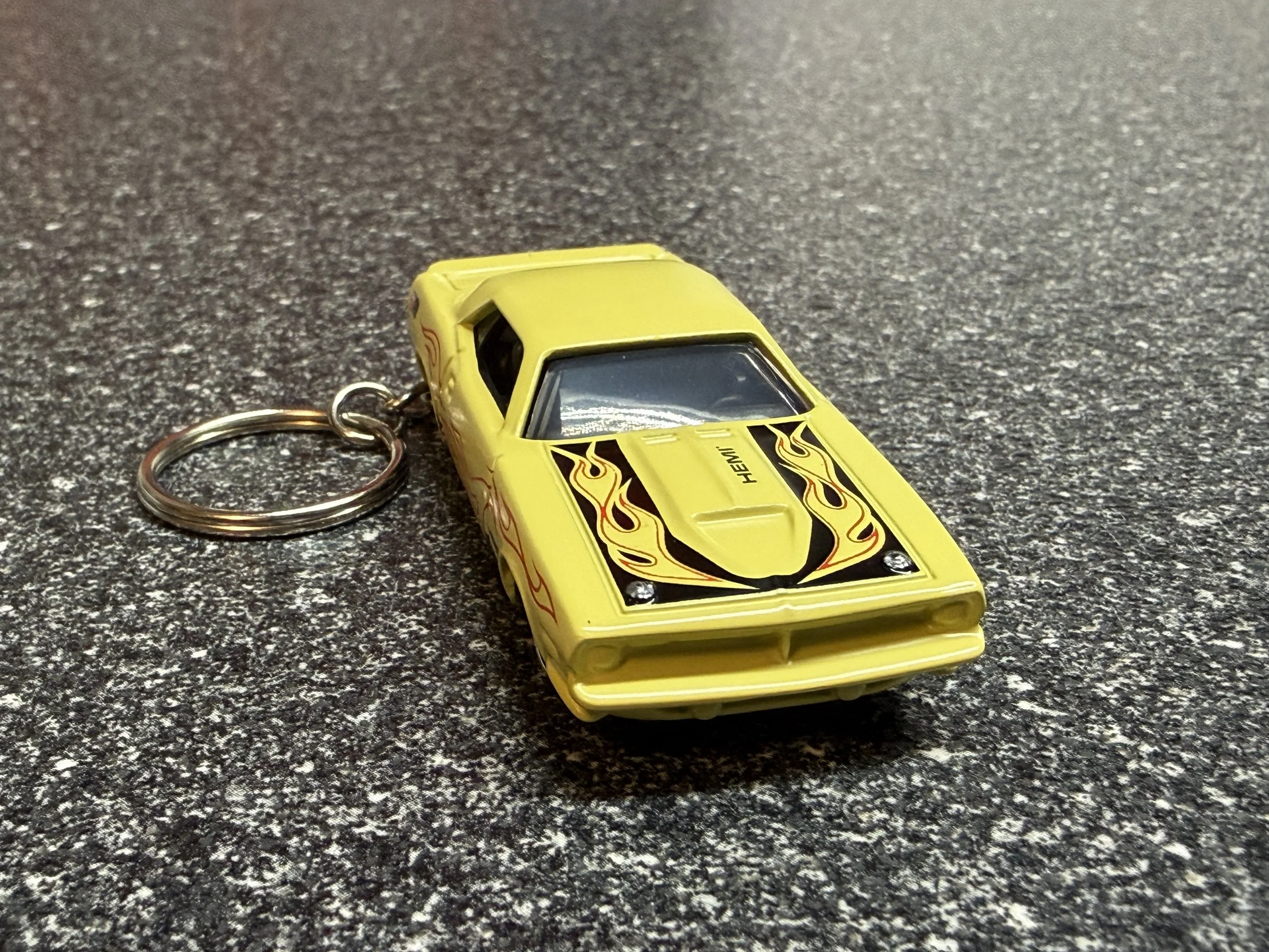 1970 Plymouth AAR Cuda Keychain Light Yellow Matchbox Hot Wheels Barracuda