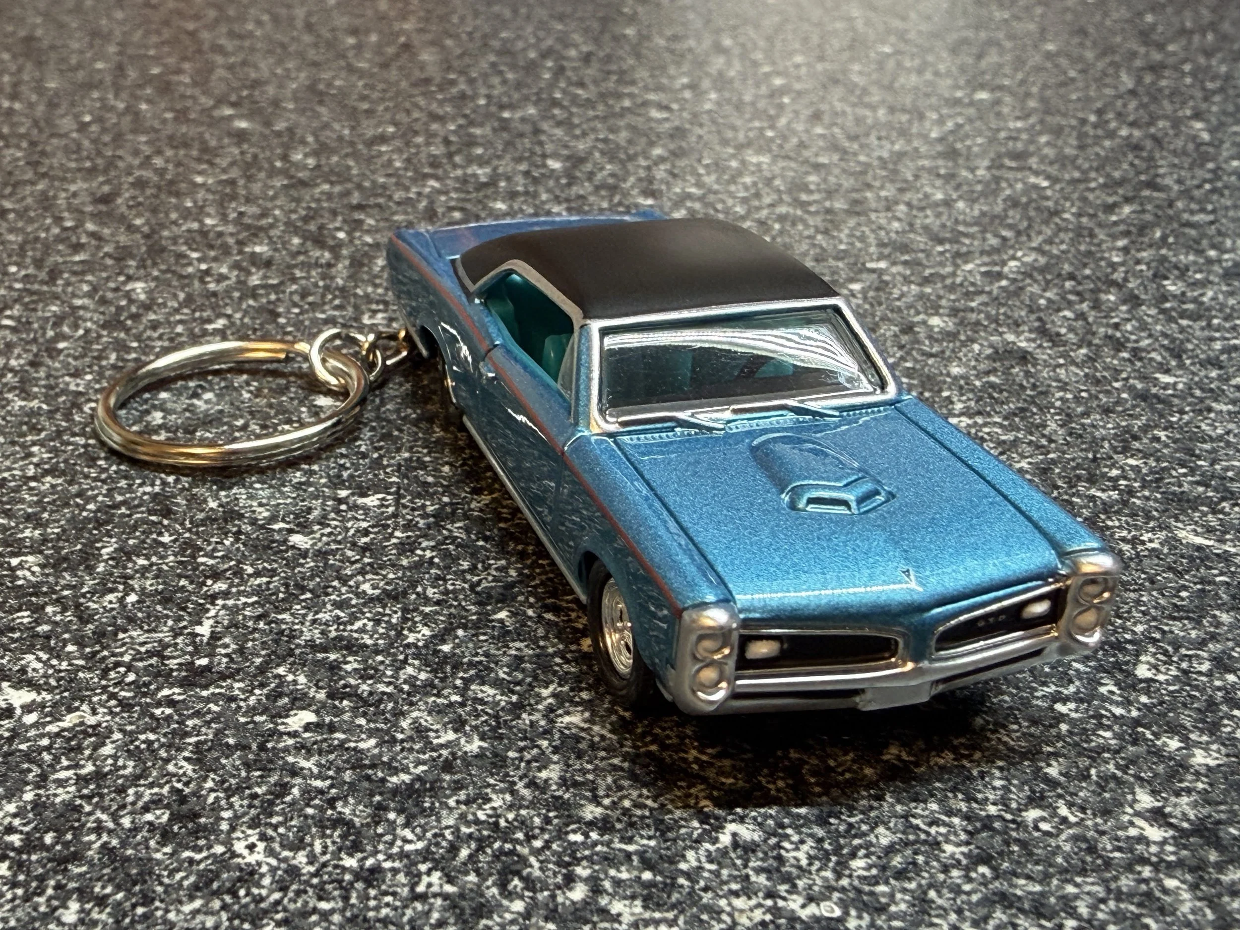 1966 Pontiac GTO Keychain Like Reef Turquoise Hot Wheels Matchbox