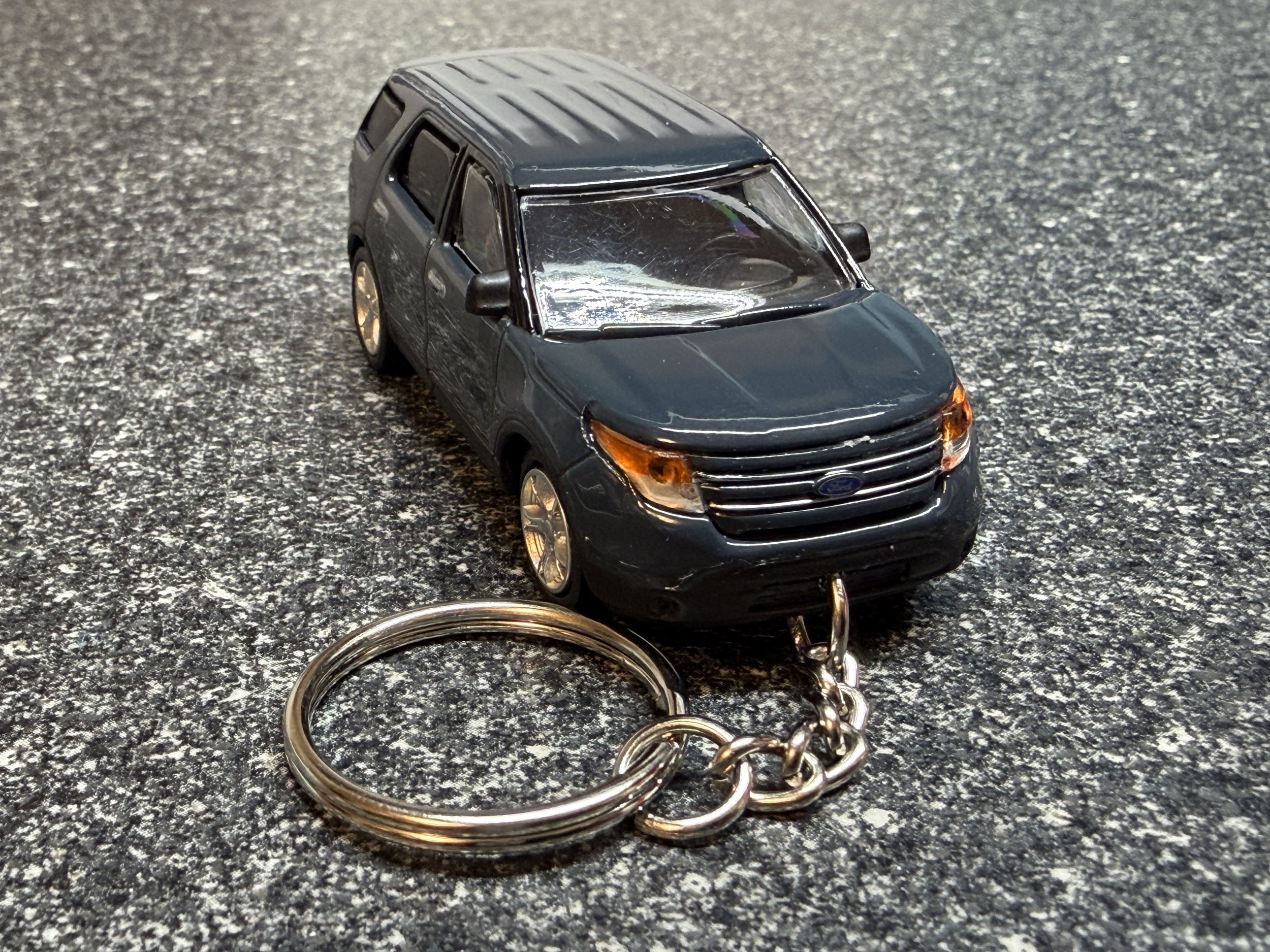 2015 Ford Explorer Keychain Gray Matchbox Hot Wheels