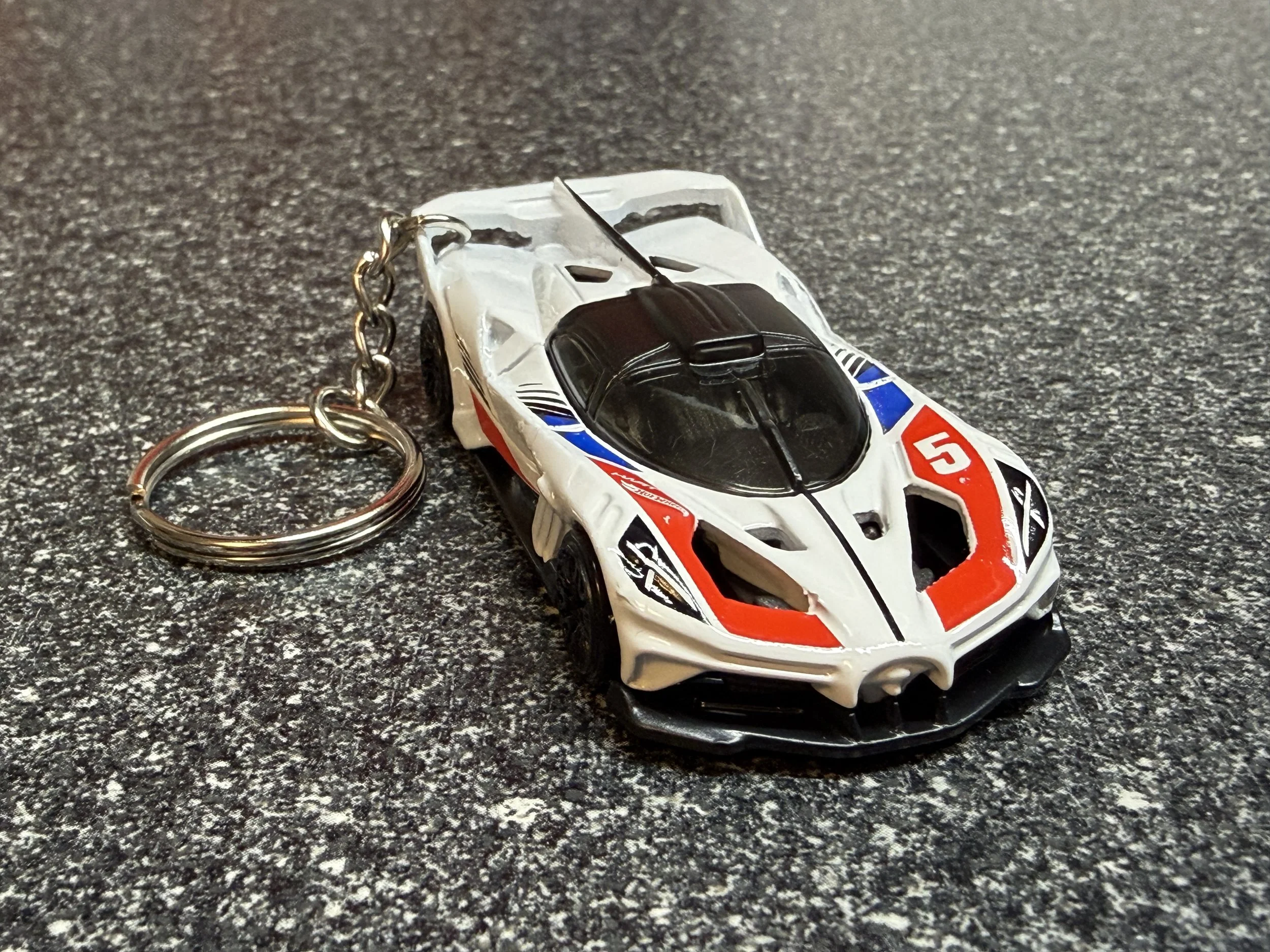 Bugatti Bolide White Keychain Hot Wheels Matchbox