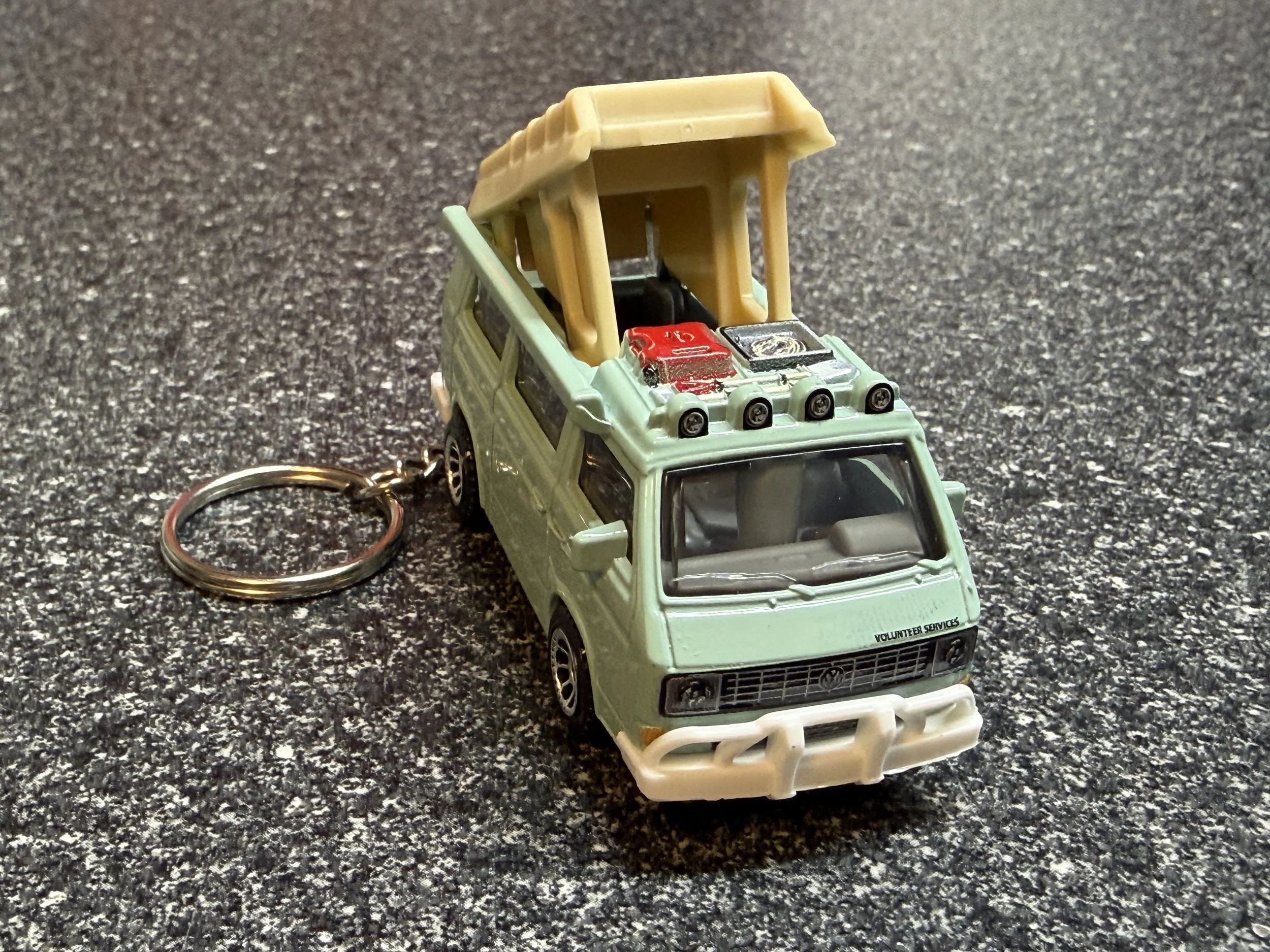 1985 Van Camper Bus VW Vanagon Keychain Matchbox Hot Wheels