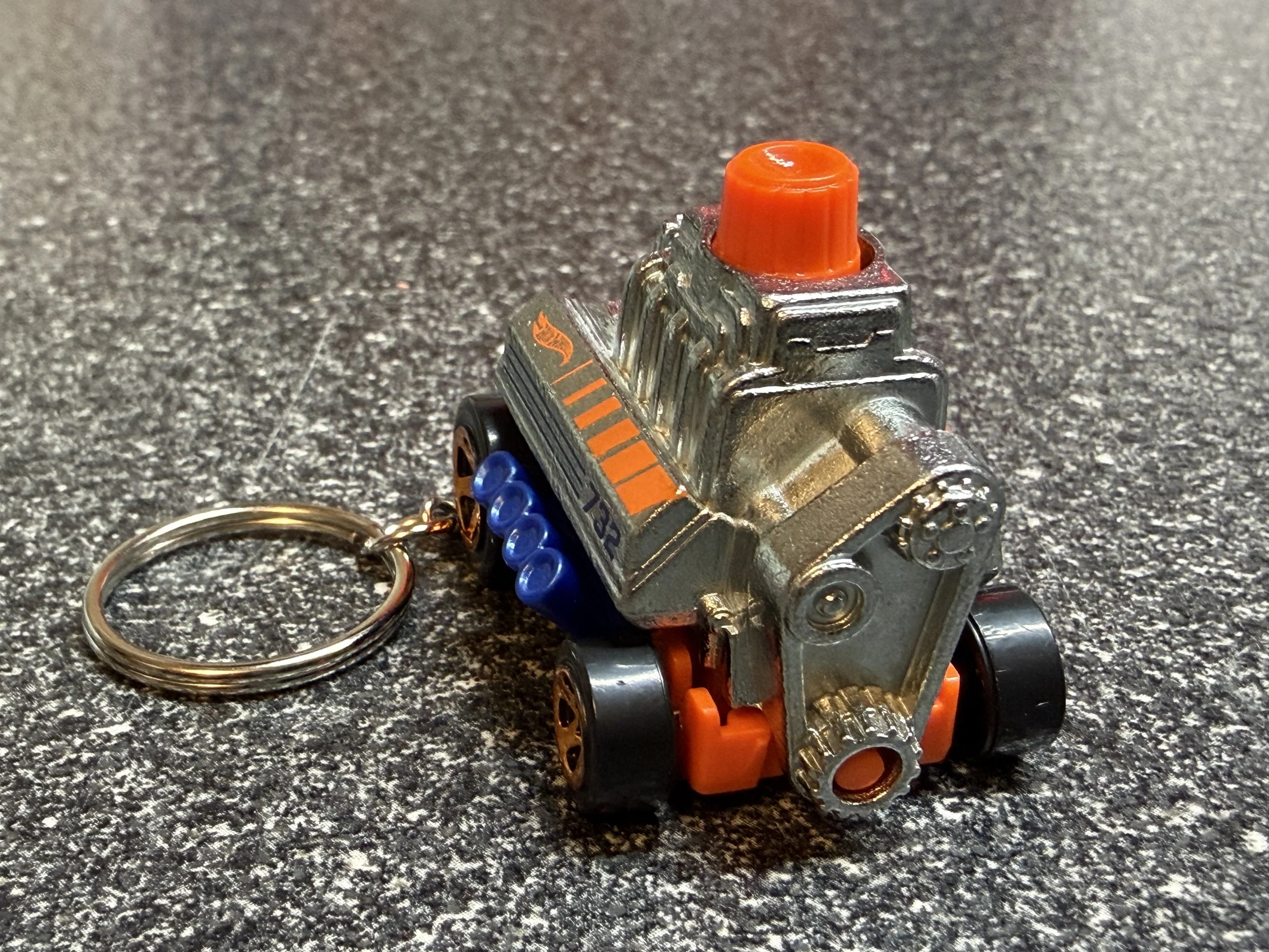 Big Block V8 Keychain Hot Wheels Matchbox 732CI