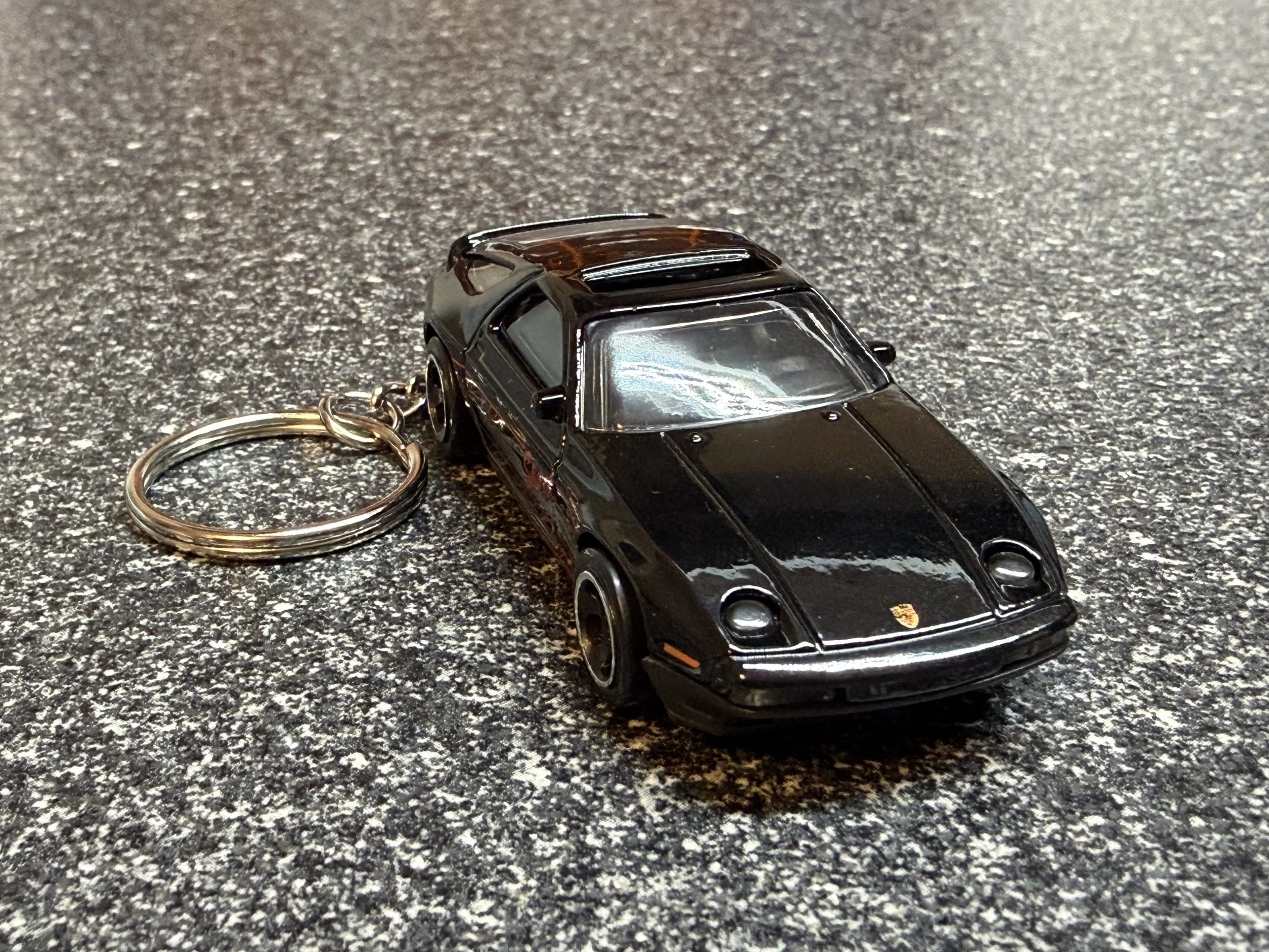 Porsche 928s Black Keychain Hot Wheels Matchbox 928