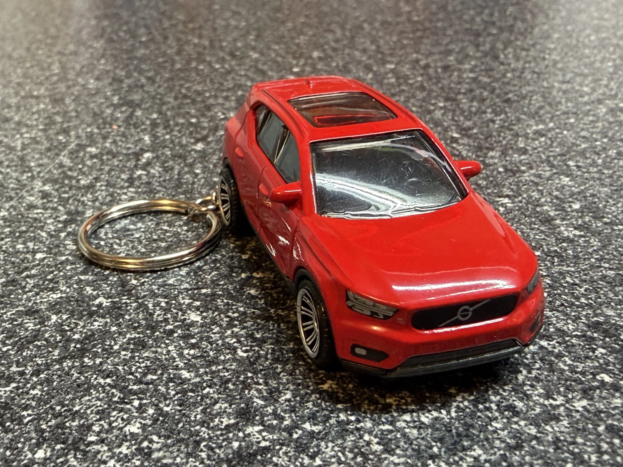 Volvo XC40 SUV Red Keychain Matchbox Hot Wheels Matchbox