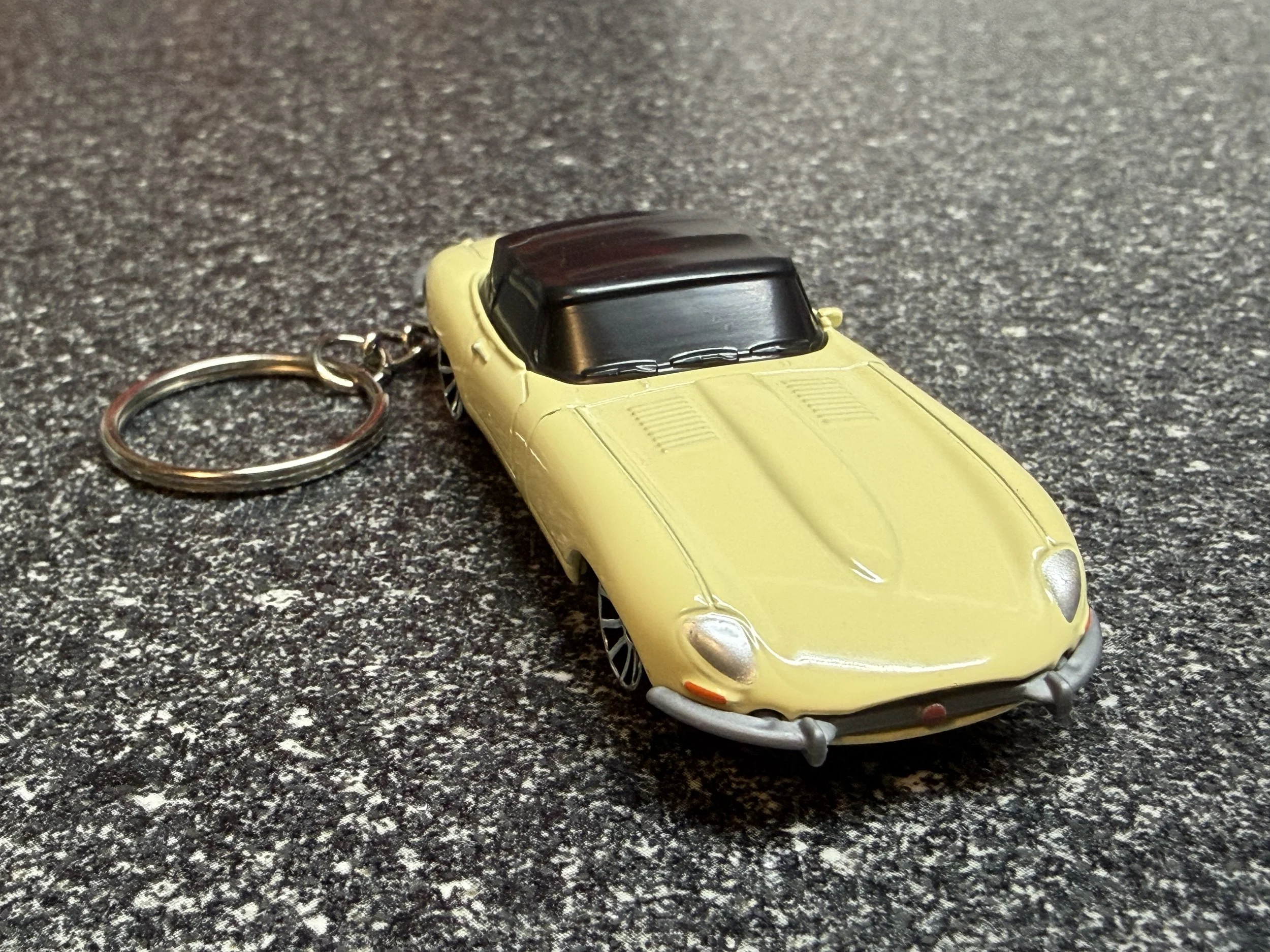 Jaguar E-type Roadster Keychain Matchbox Hot Wheels 1961