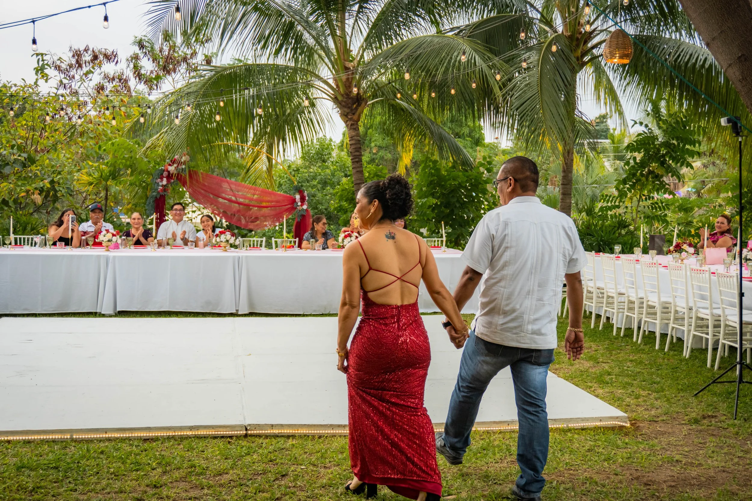 invitados-jardin-evento-social-huatulco.jpg